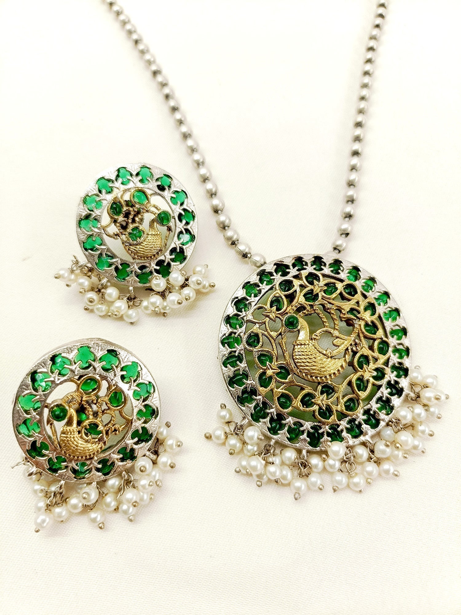 Fizala Green Oxidized Pendant Set - qivii