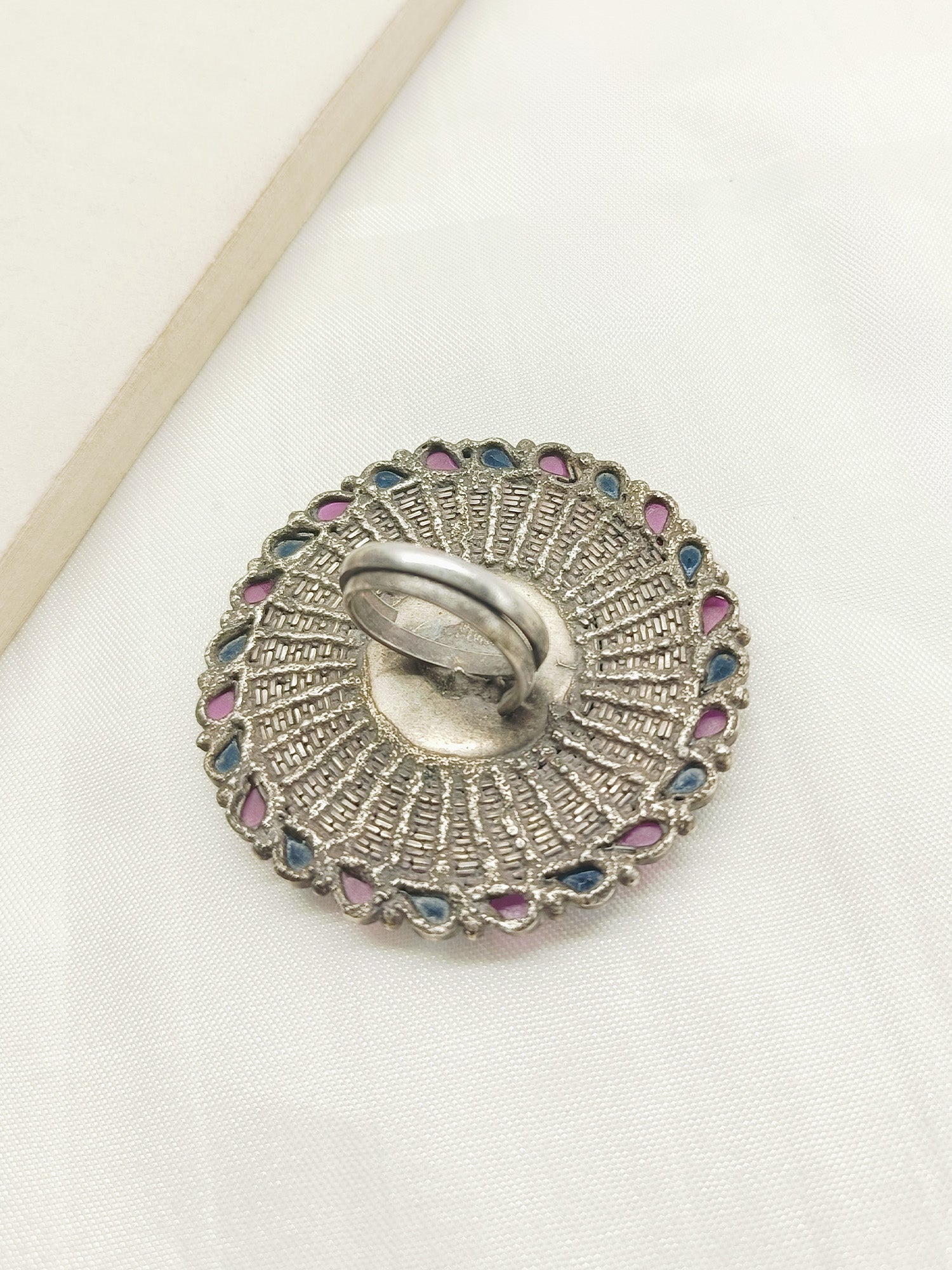 Vedu R & B Oxidized Finger Ring - qivii