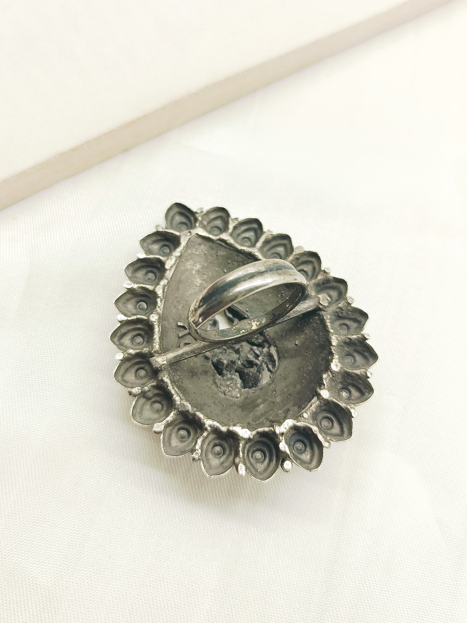 Bela Radha Krishna Oxidized Finger Ring - qivii