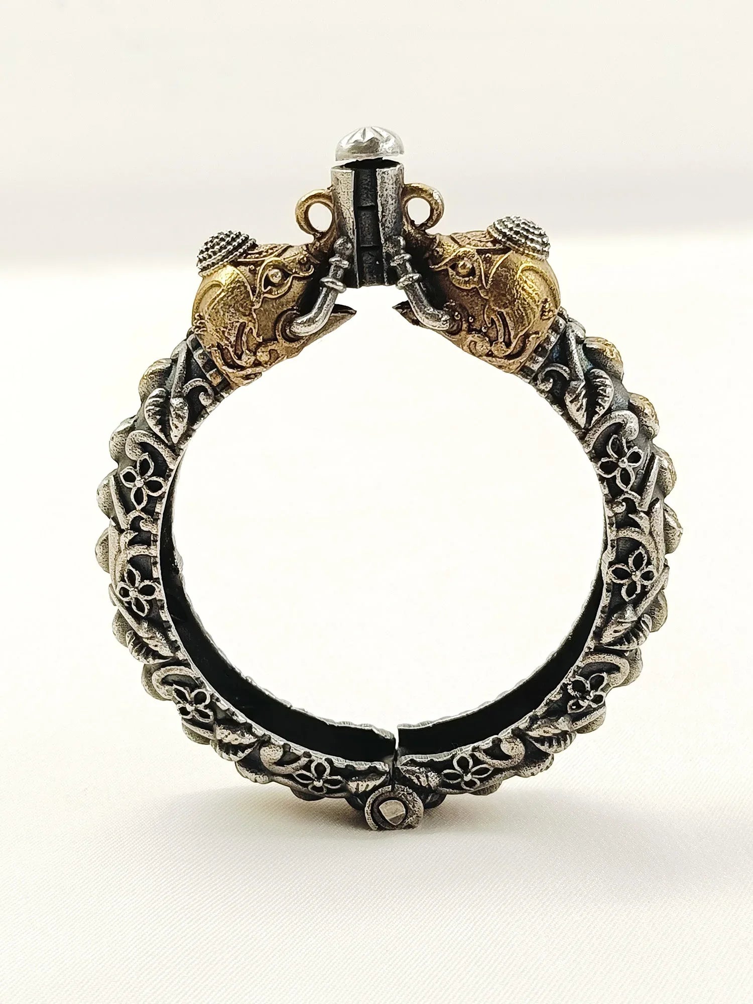 Iraja Plain Elephant Oxidized Kada