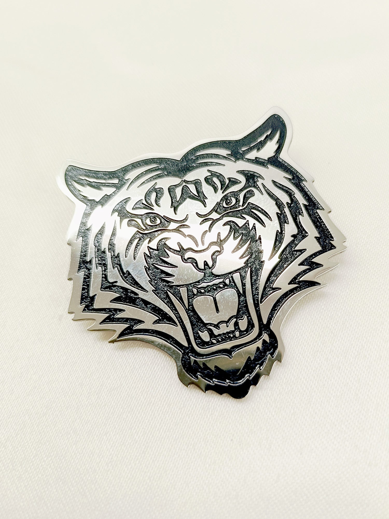 Saanvi Silver Tiger Men's Brooch