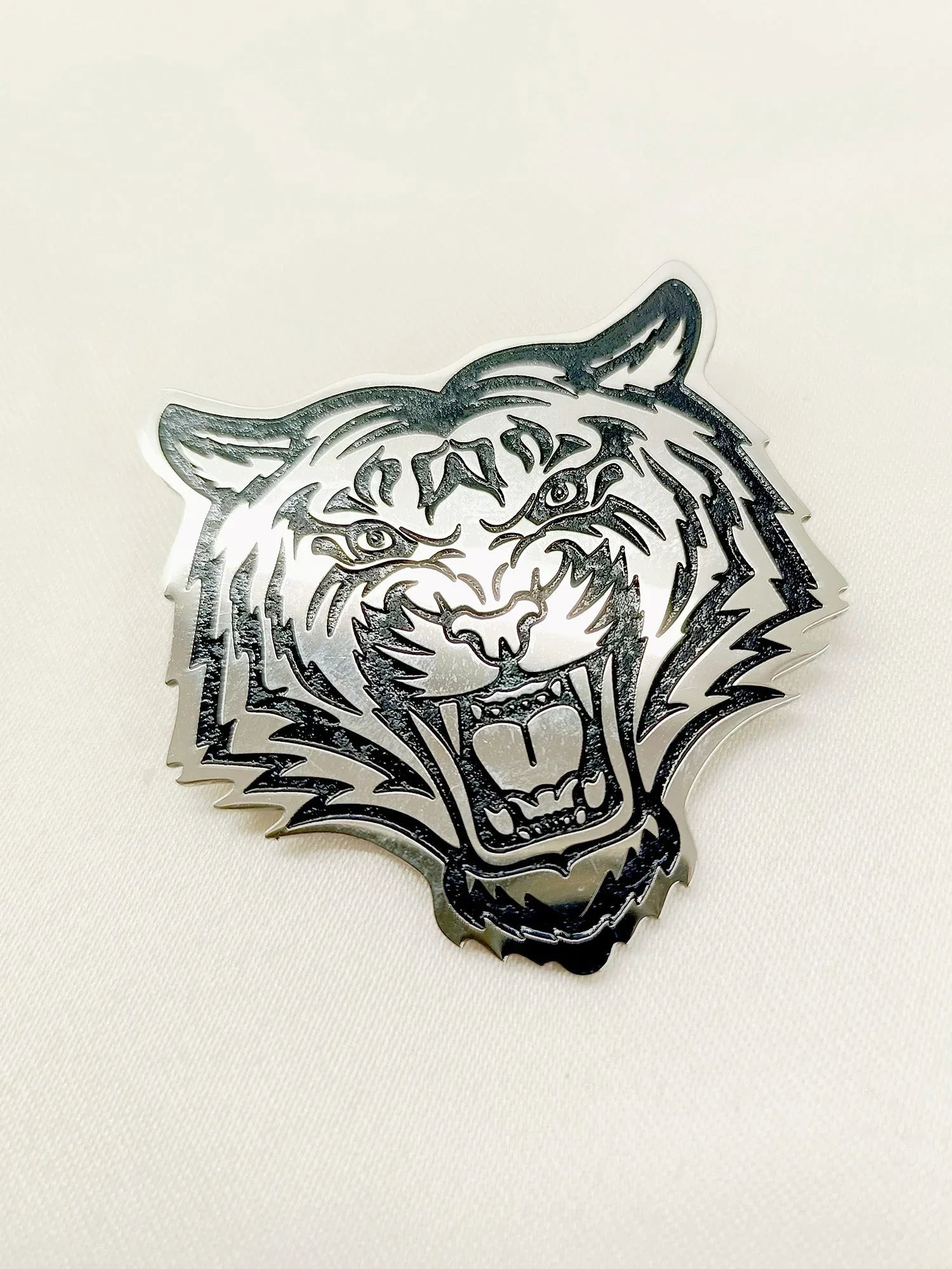 Saanvi Silver Tiger Men's Brooch