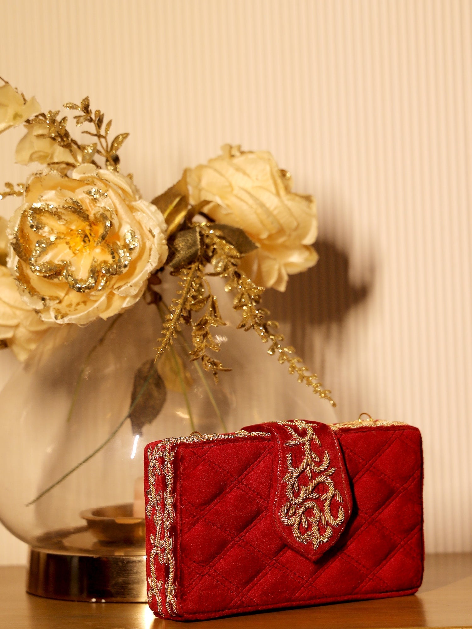 Vinesha Maroon Evening Clutch - qivii