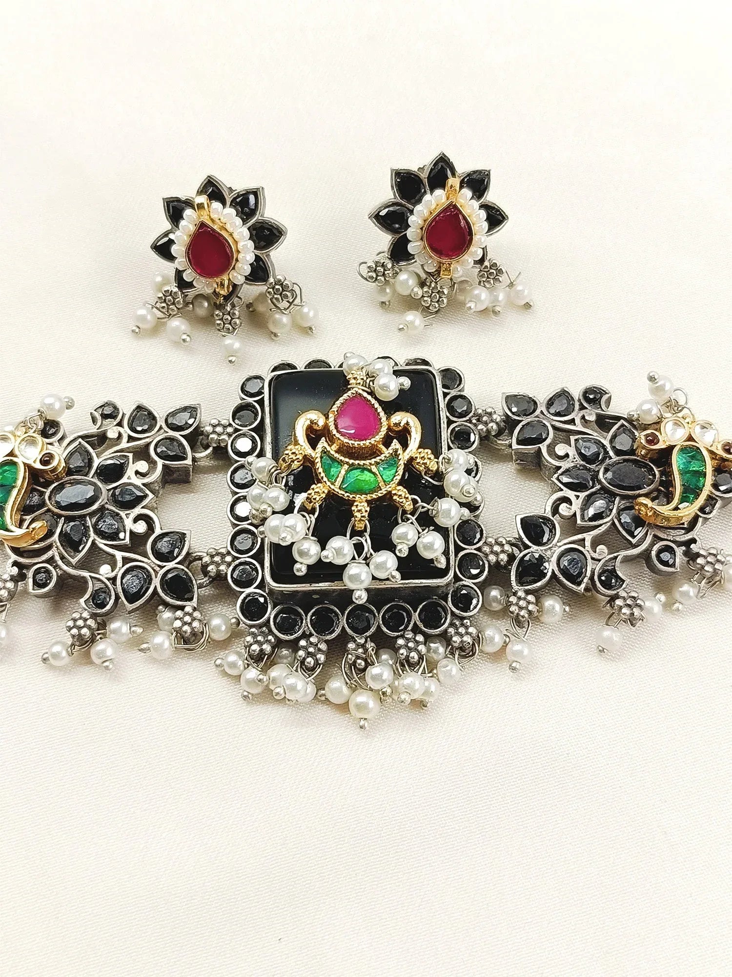 Geolina Black Oxidized Choker Set