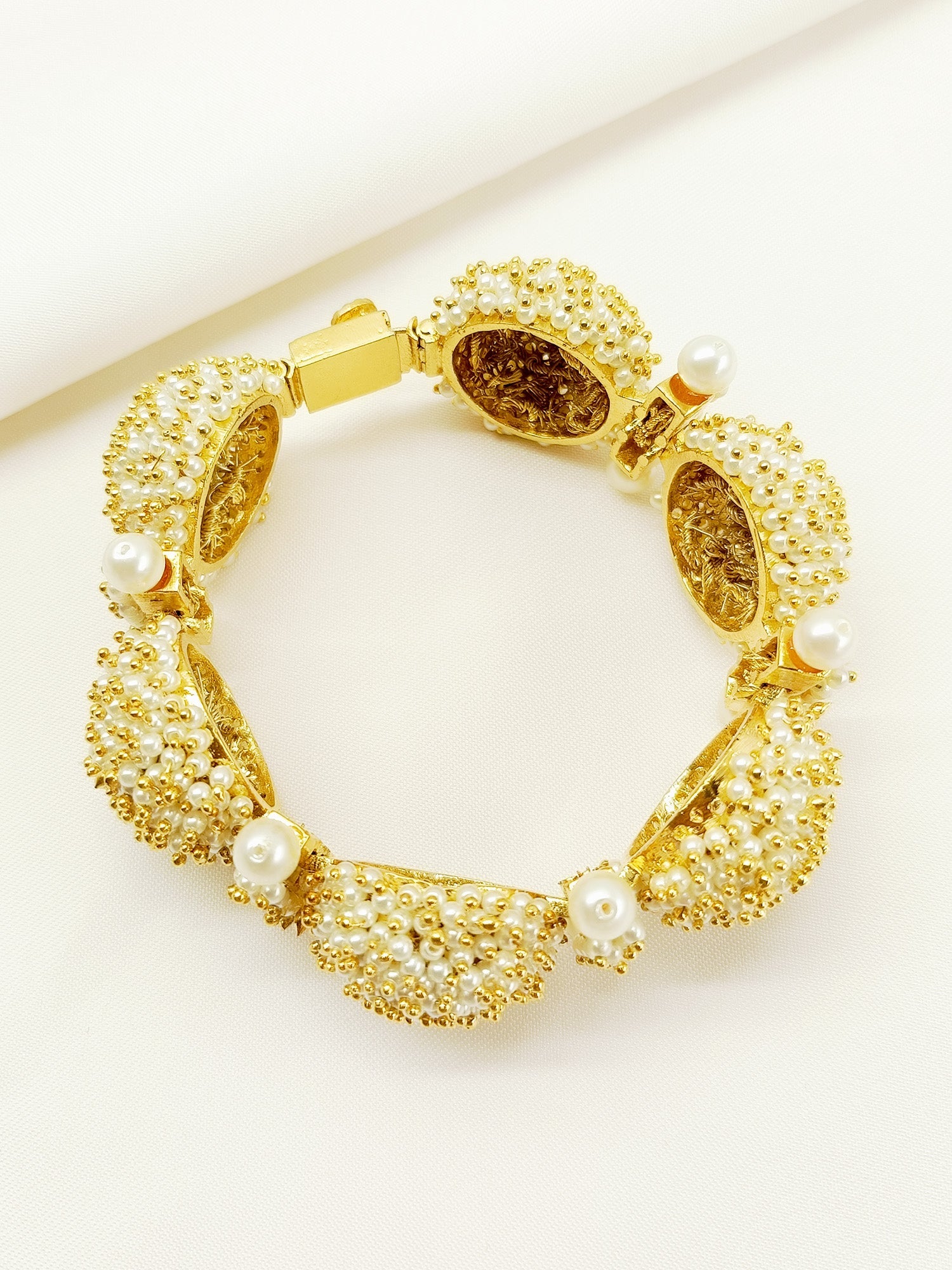 Shivi Cream Antique Bracelet