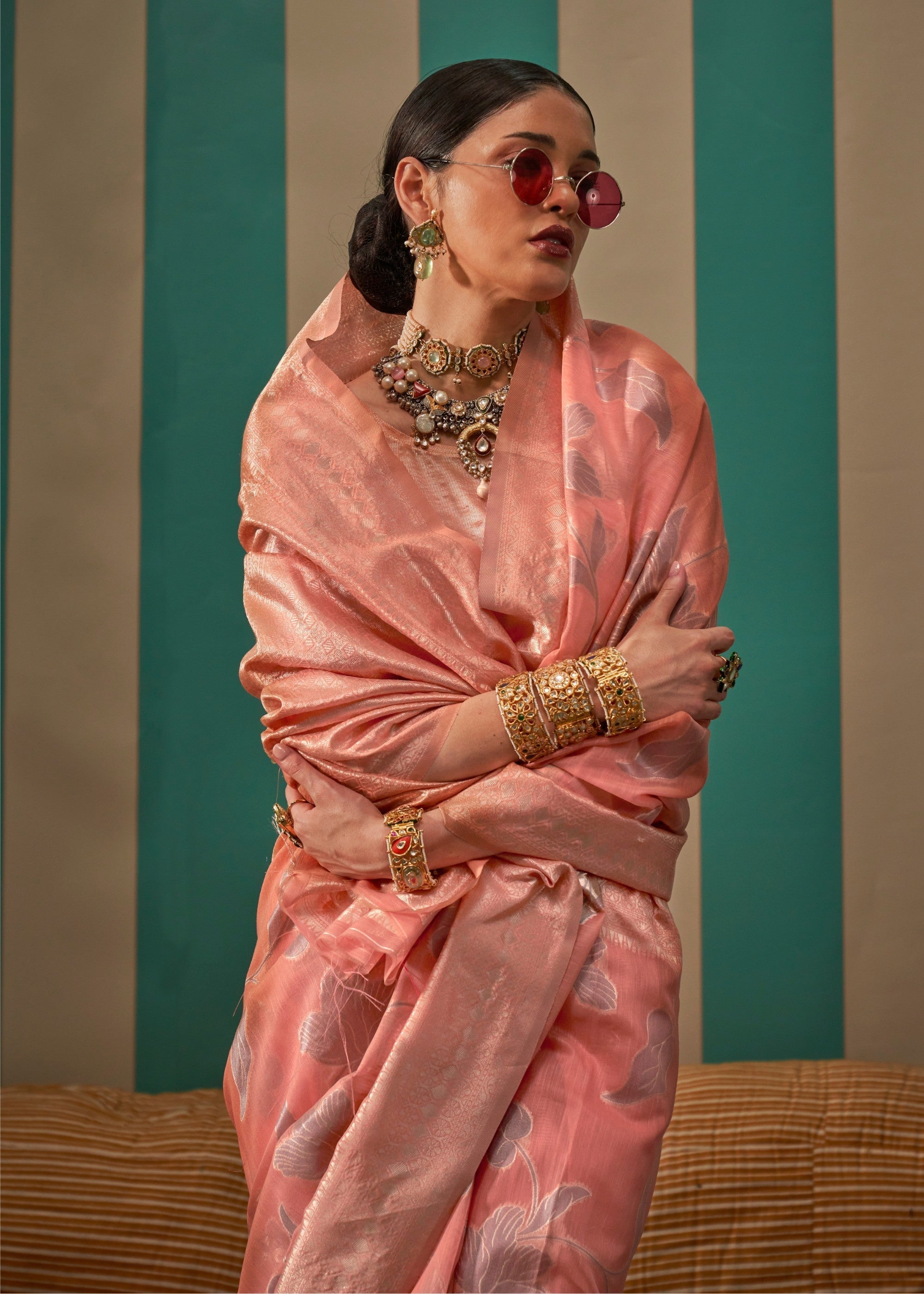 Pastel Pink Handloom Weaving Linen Saree - qivii