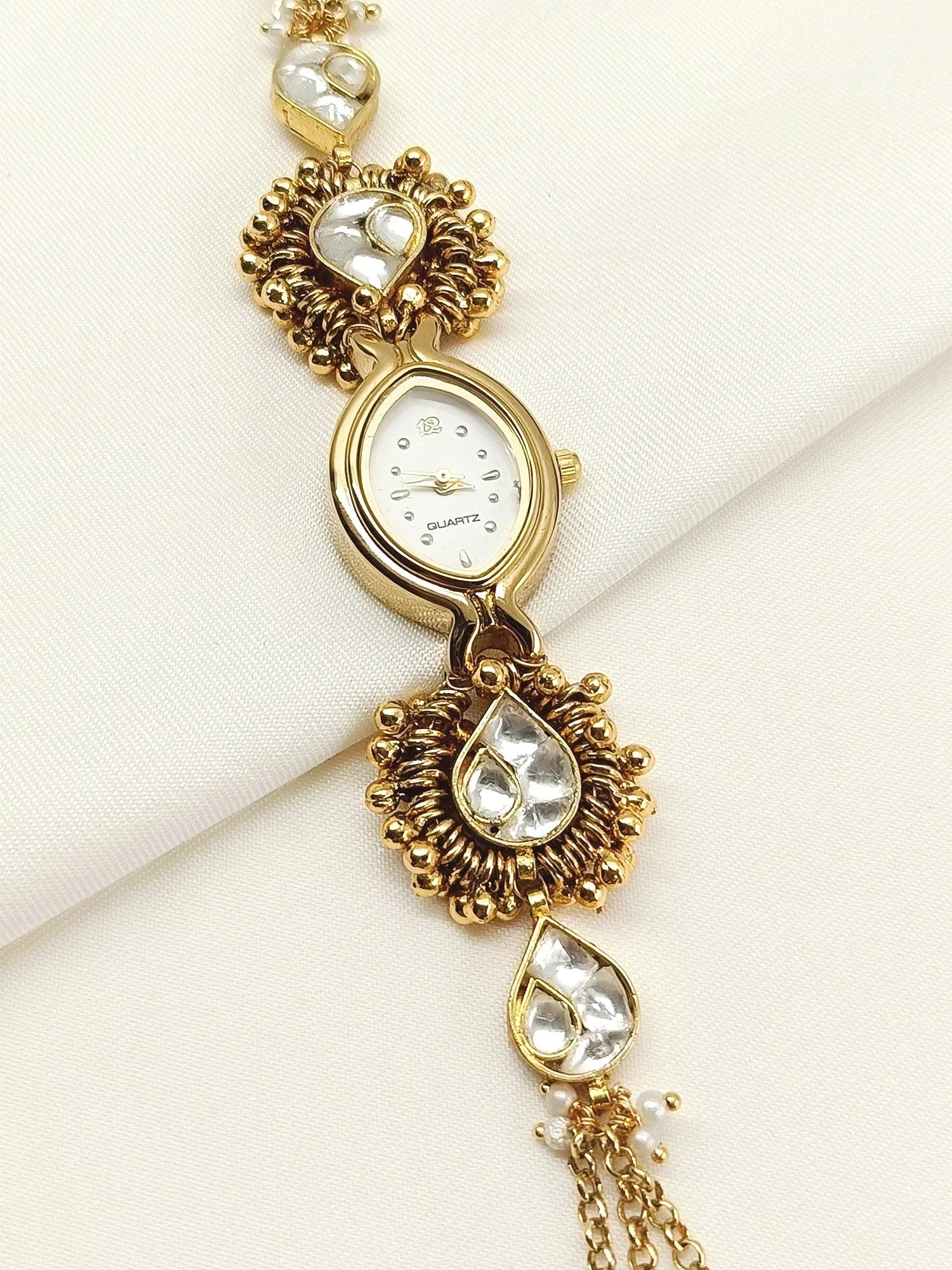 Dhervi's Paachi Kundan Watch