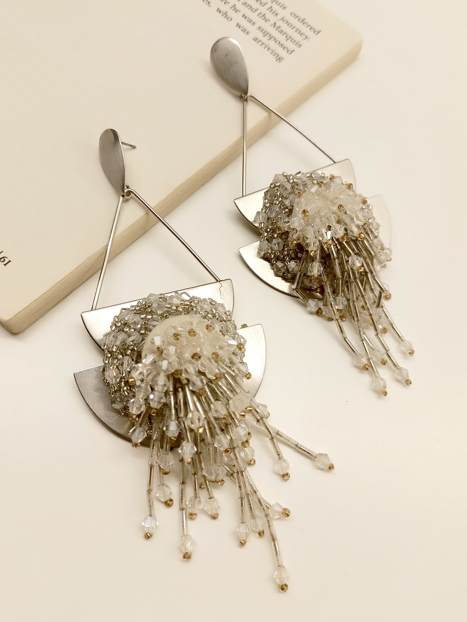 Pranavi Long Silver Western Earrings - qivii