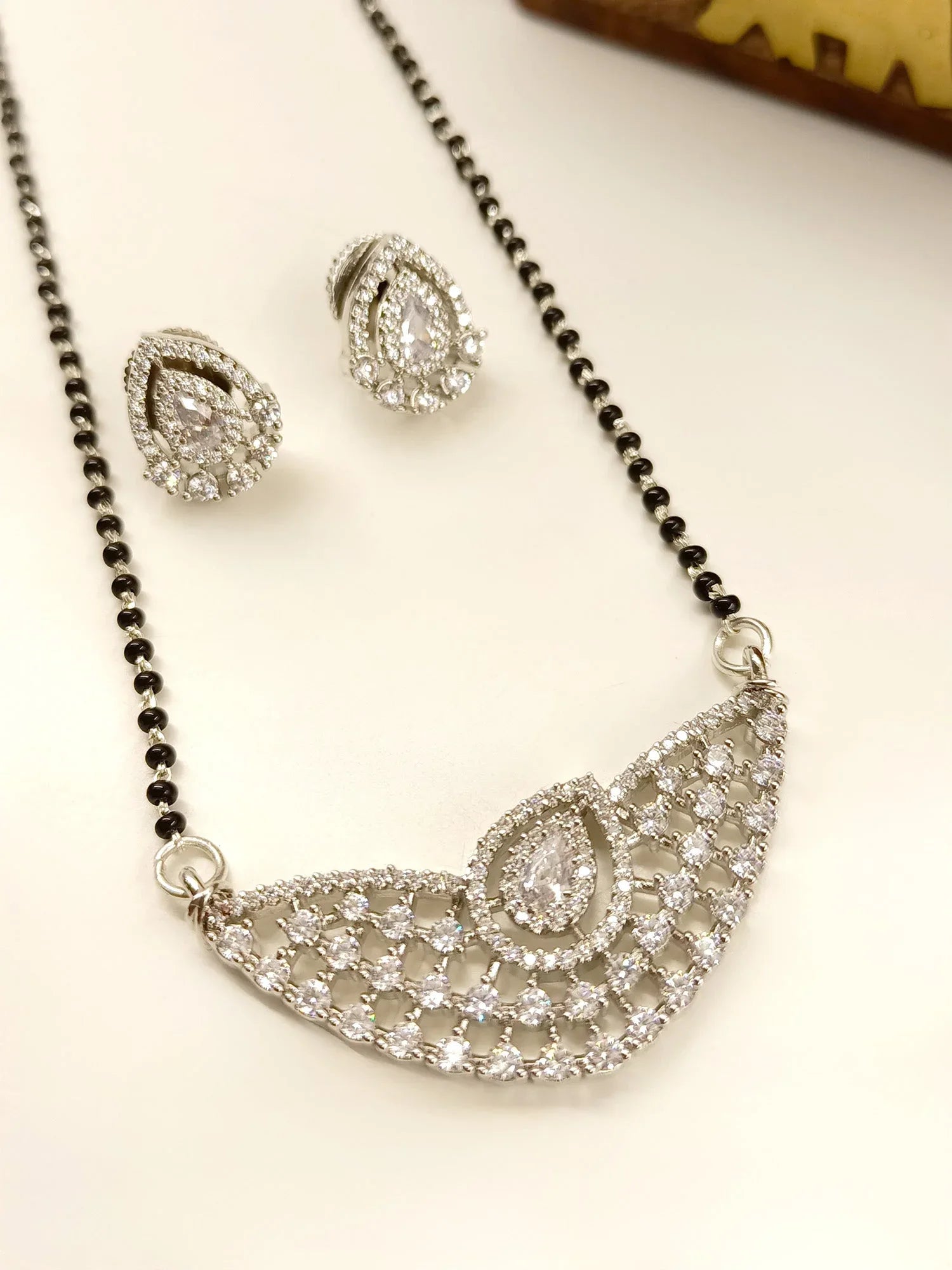 Eiram White American Diamond Mangalsutra