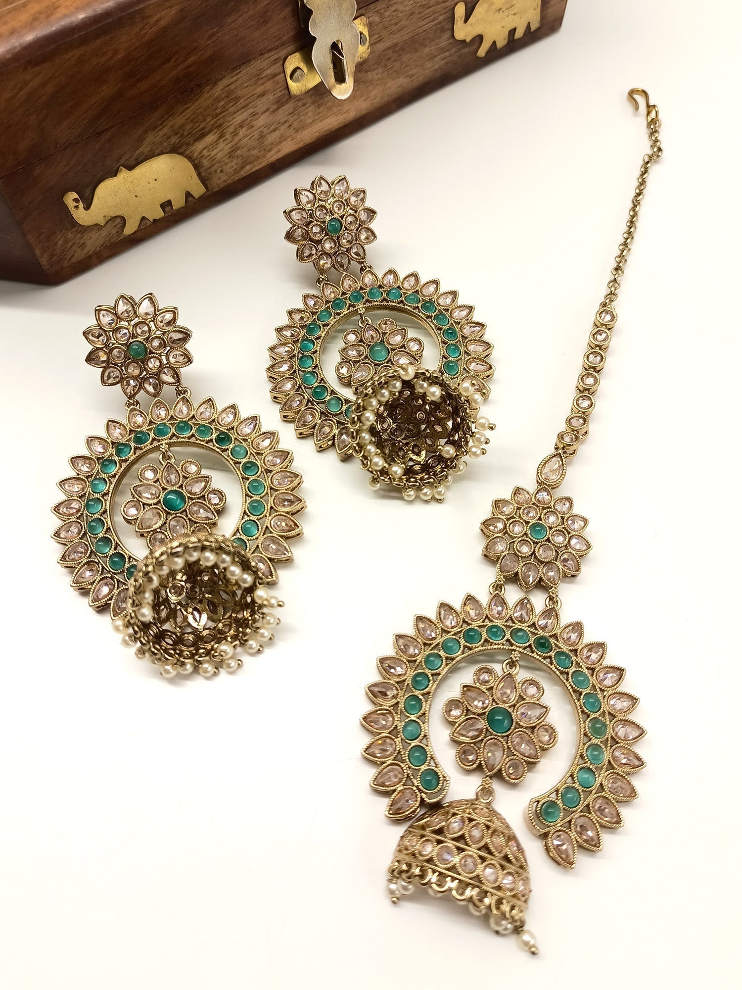 Ekiya Green Polki Jhumki With Teeka - qivii