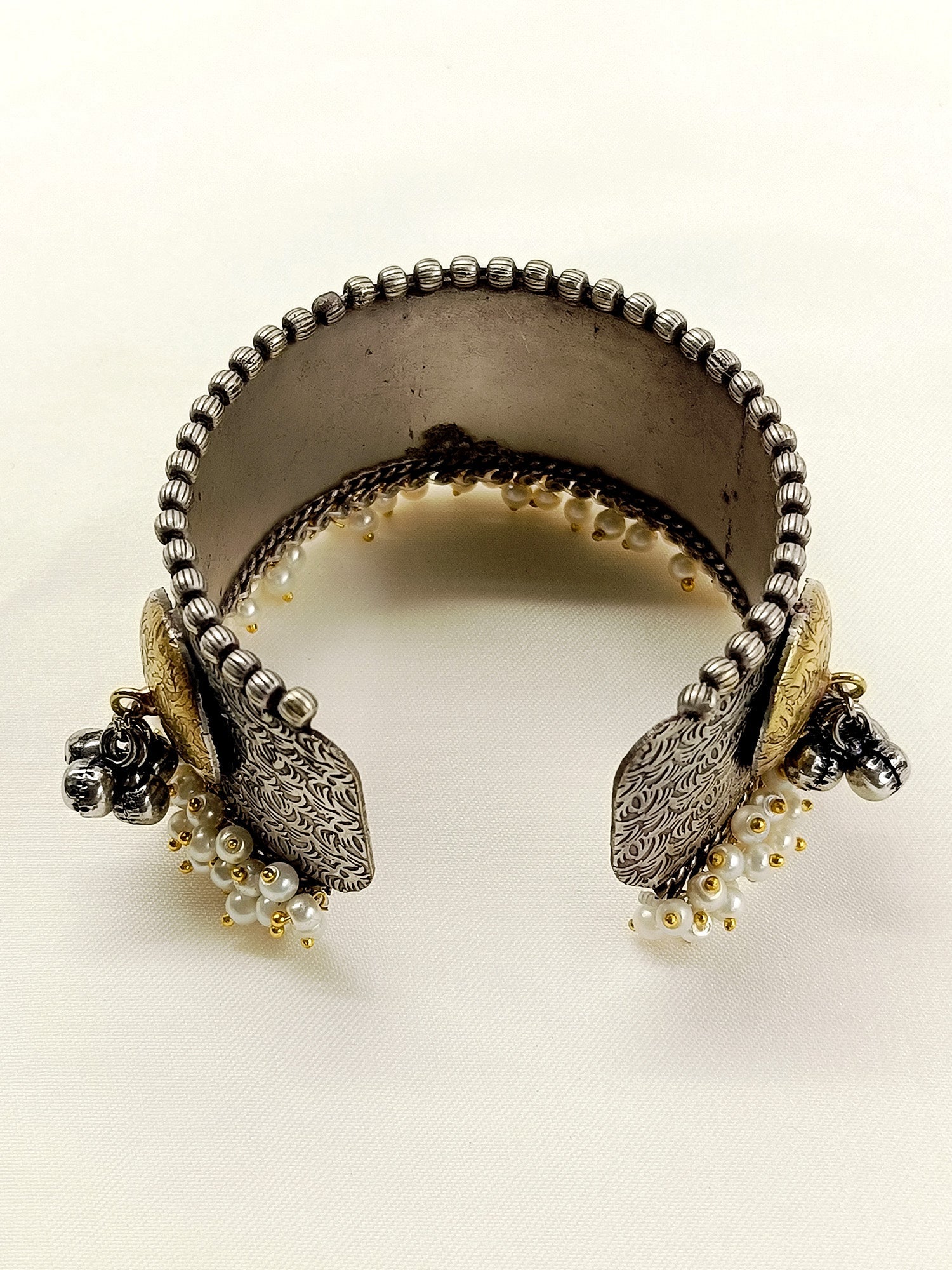 Vaanya White Oxidized Bracelet