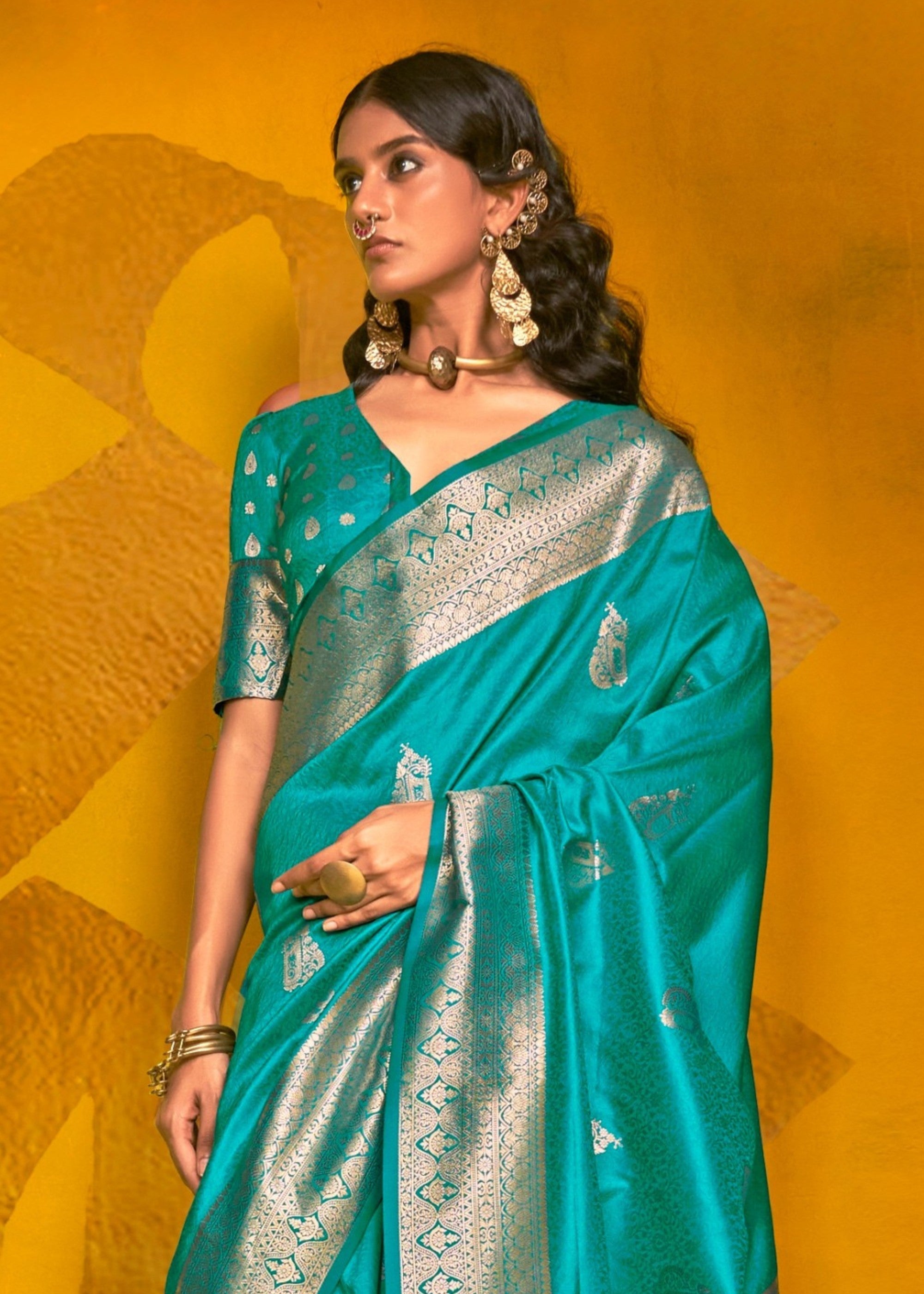 Cyan Blue Two Tone Handloom Weaving Silk Saree - qivii