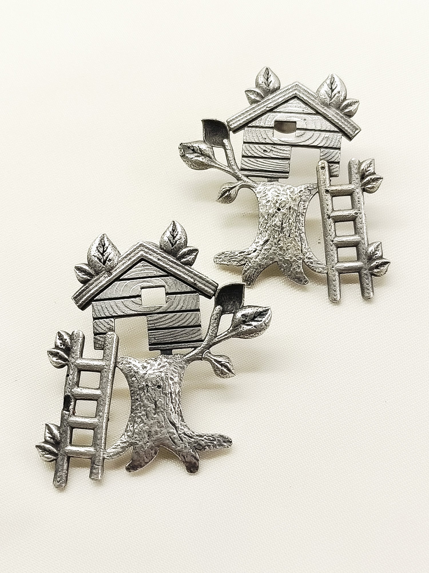 Dyuti Plain Oxidized Earring