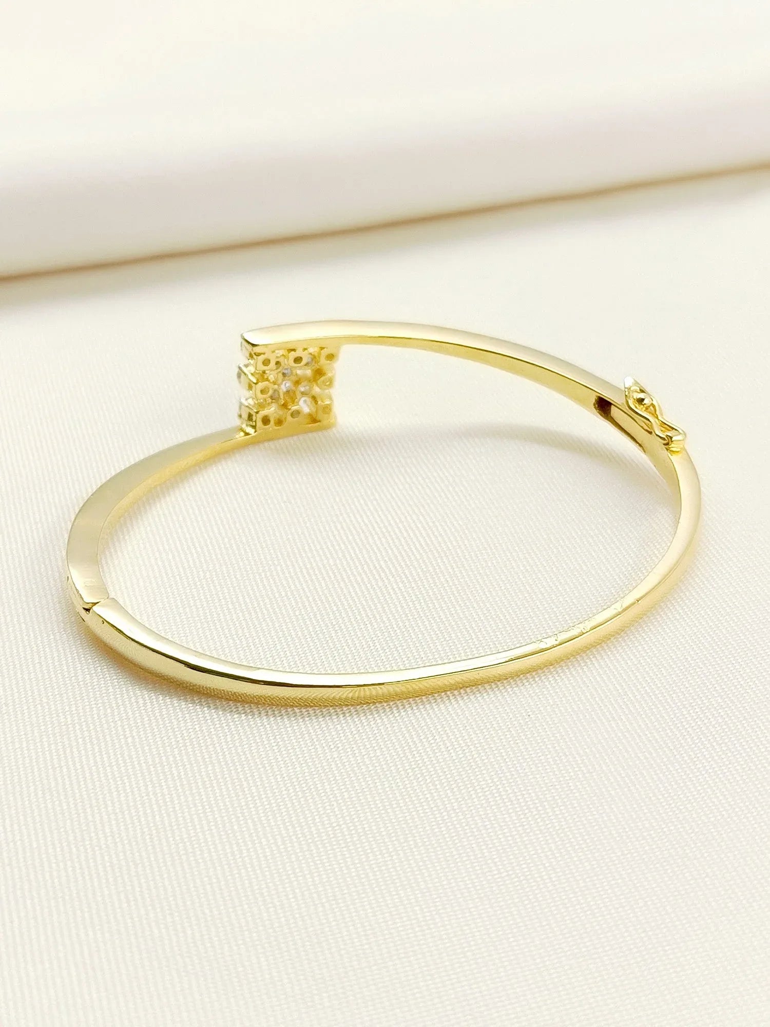 Ketaki 92.5 Silver Swarovski Stone Bracelet
