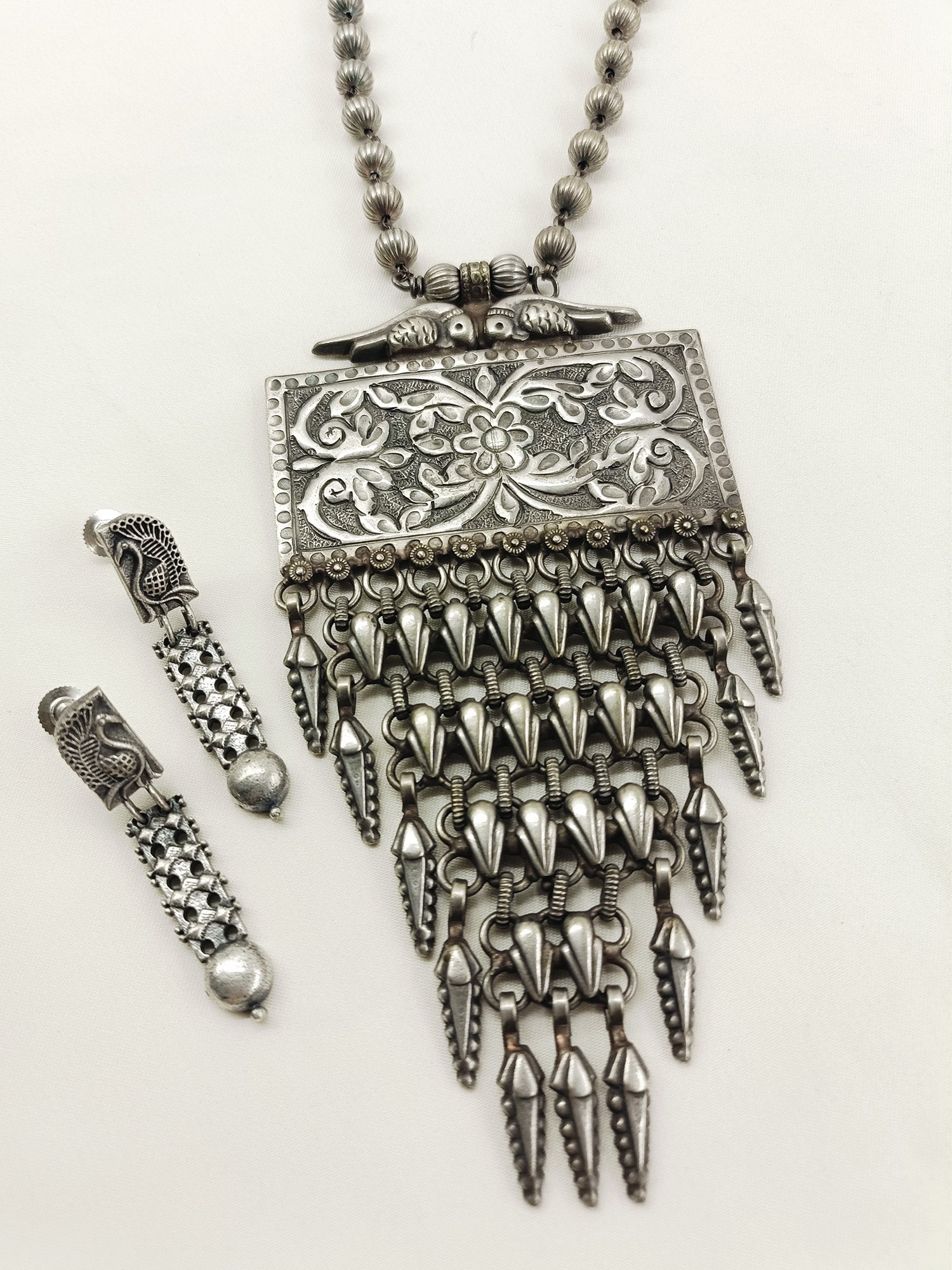 Qaynat Plain Oxidized Necklace Set
