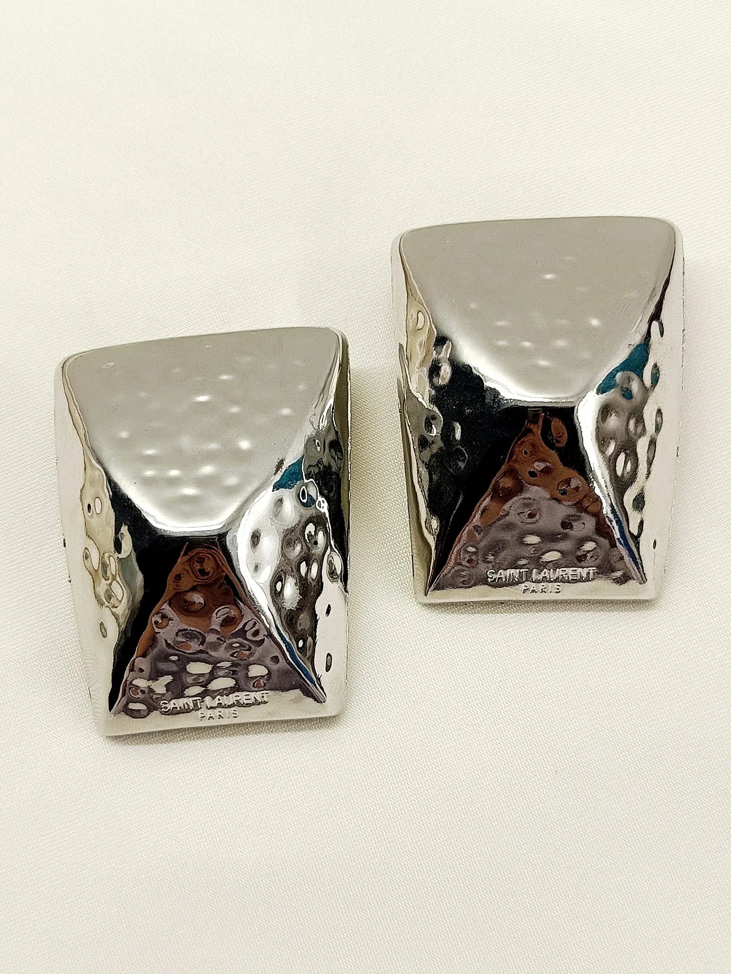 Dhanyasri Silver Western Earring