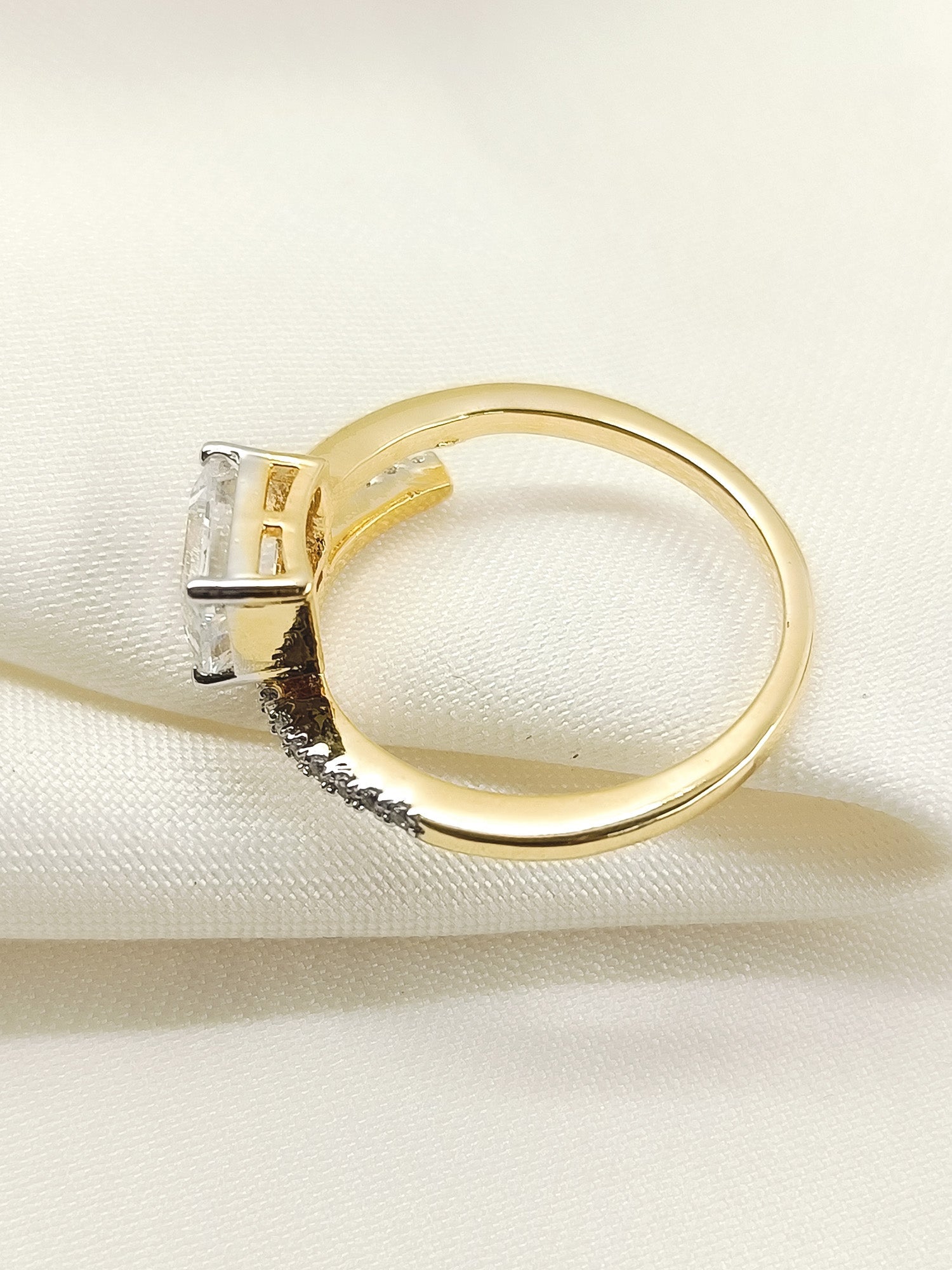 Tulika 92.5 Silver Swarovski Stone Finger Ring