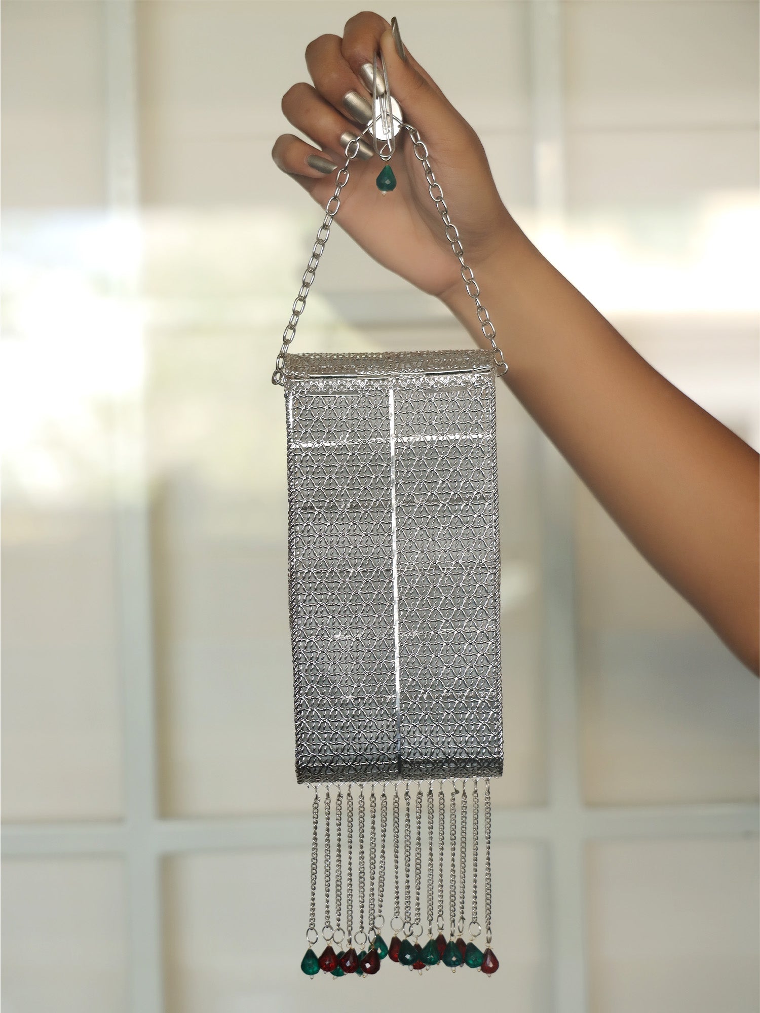 Nora Silver Mobile Pouch - qivii