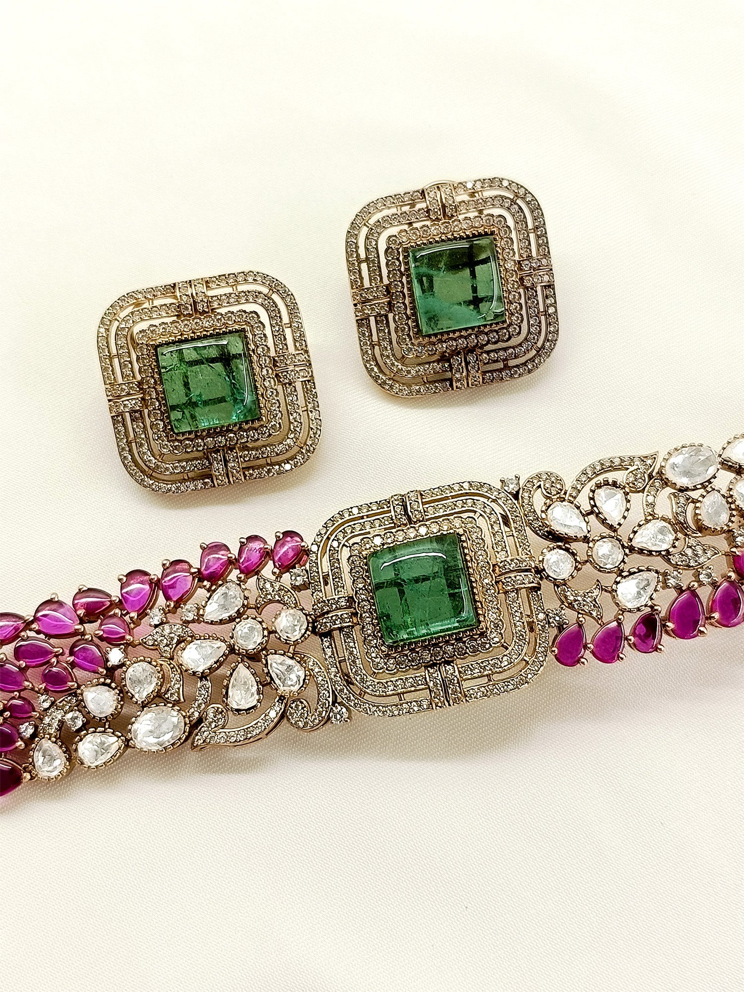 Urvashi R&G Victorian Choker Set