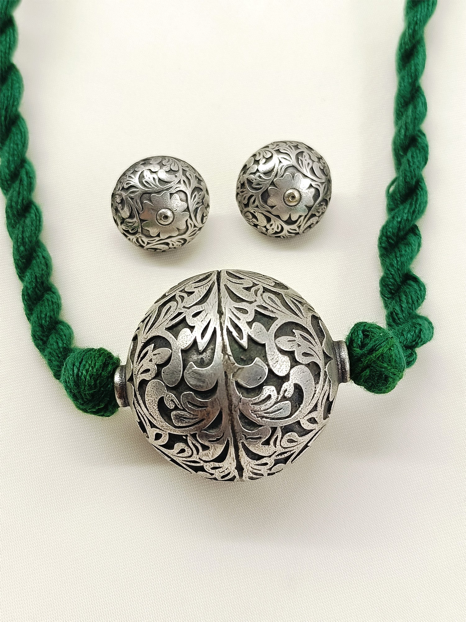 Ilina Green Oxidized Pendant Set With Ring