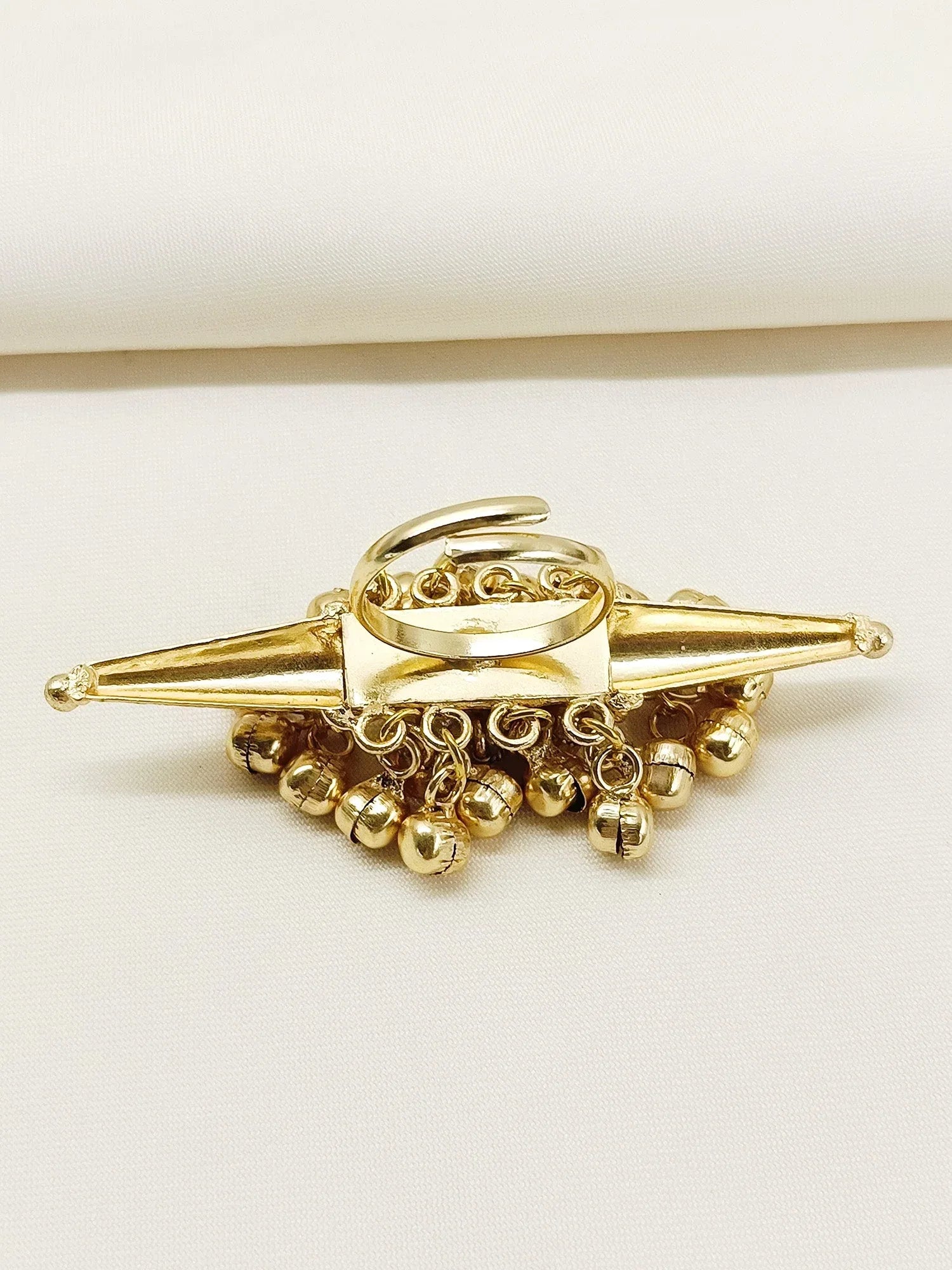 Chayanika White Oxidized Finger Ring