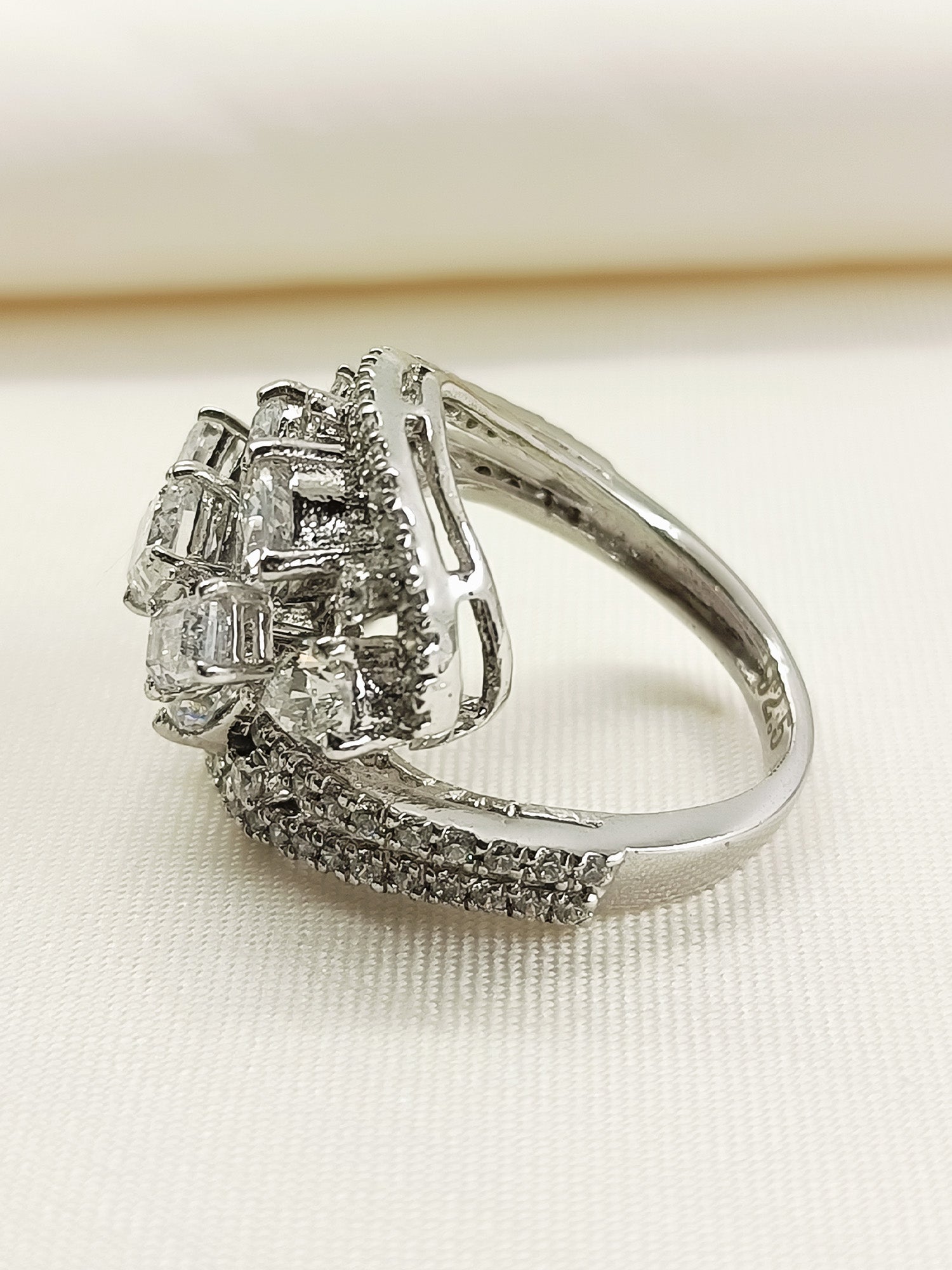 Raven 92.5 Silver Swarovski Stone Finger Ring