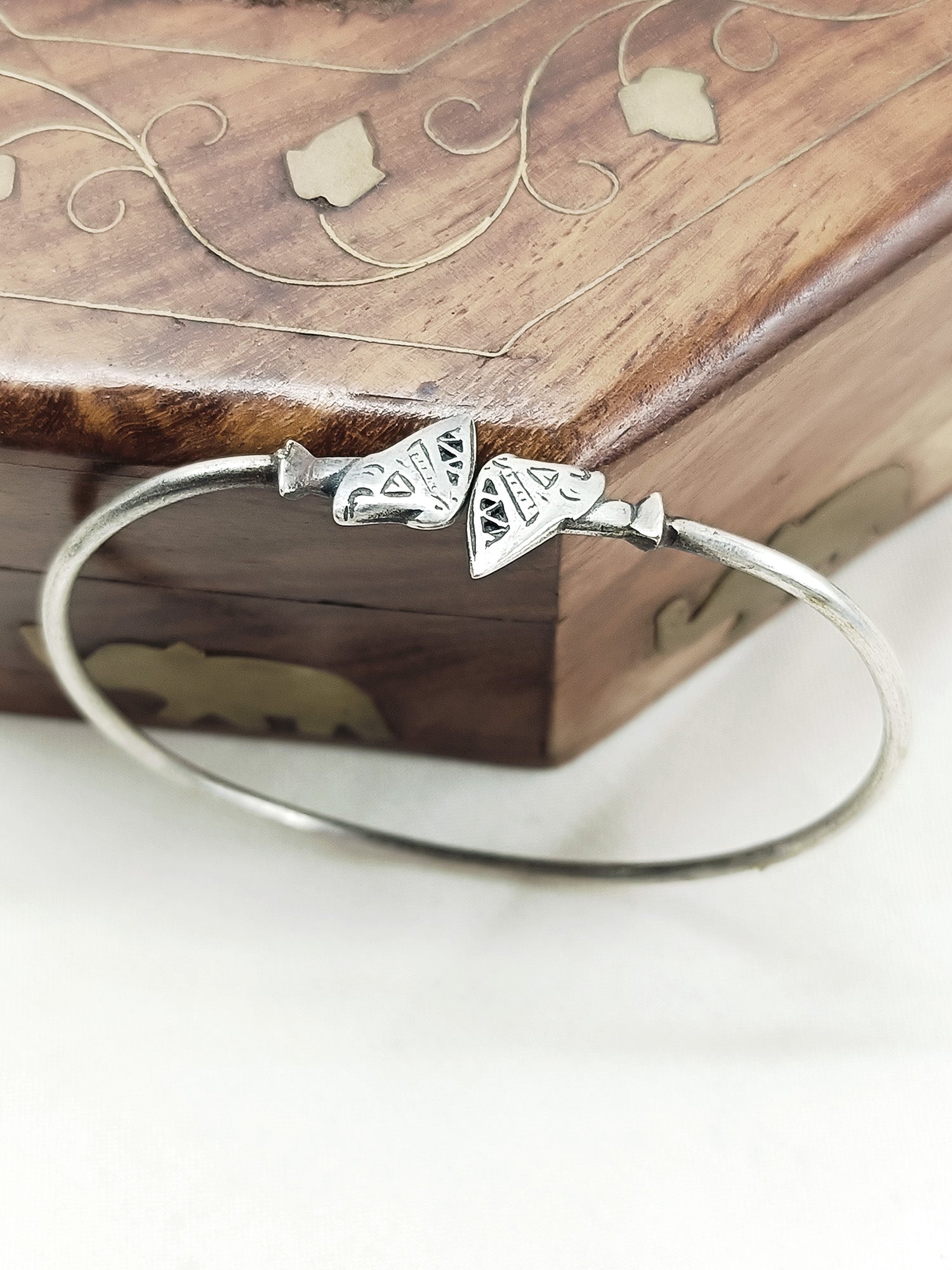 Vasini Plain Oxidized Bracelet