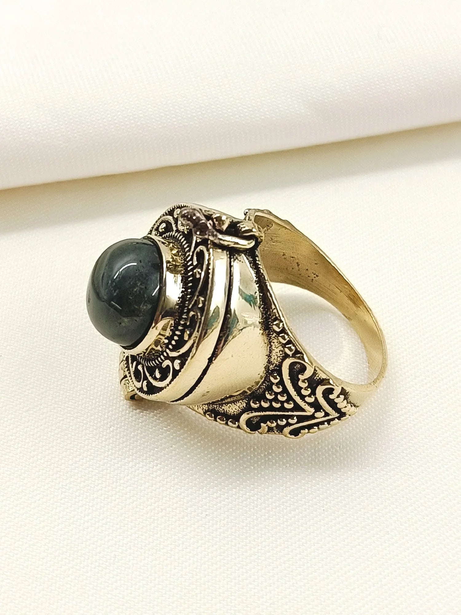Bhanuja Black Western Finger Ring