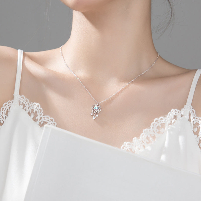 Dream Catcher Necklace by Qivii