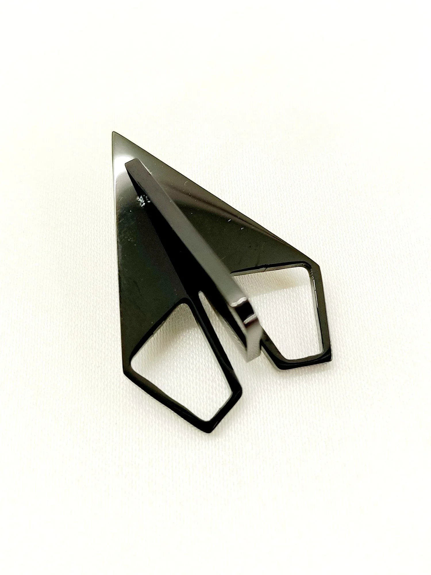 Hania Men's Brooch