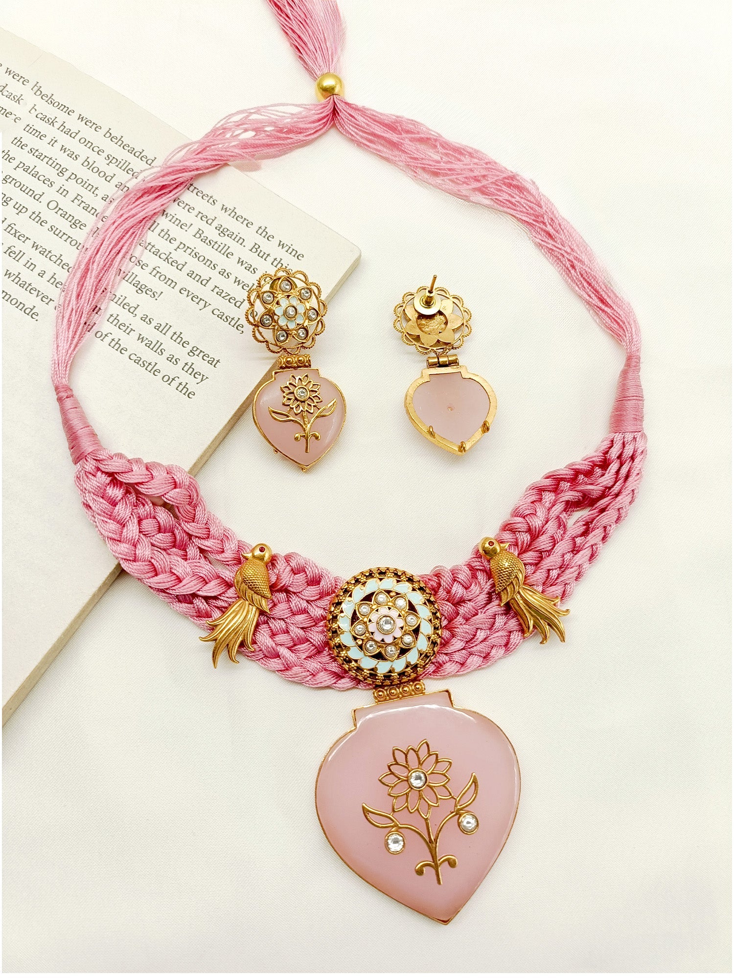 Sahana Pink Thread Boutique Choker Set - qivii