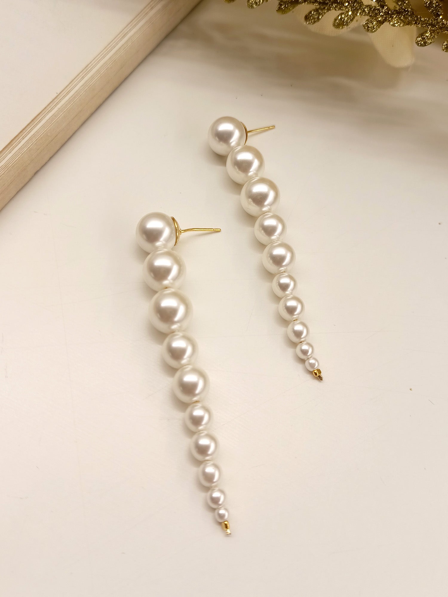 Rayna Long Pearl Earrings - qivii