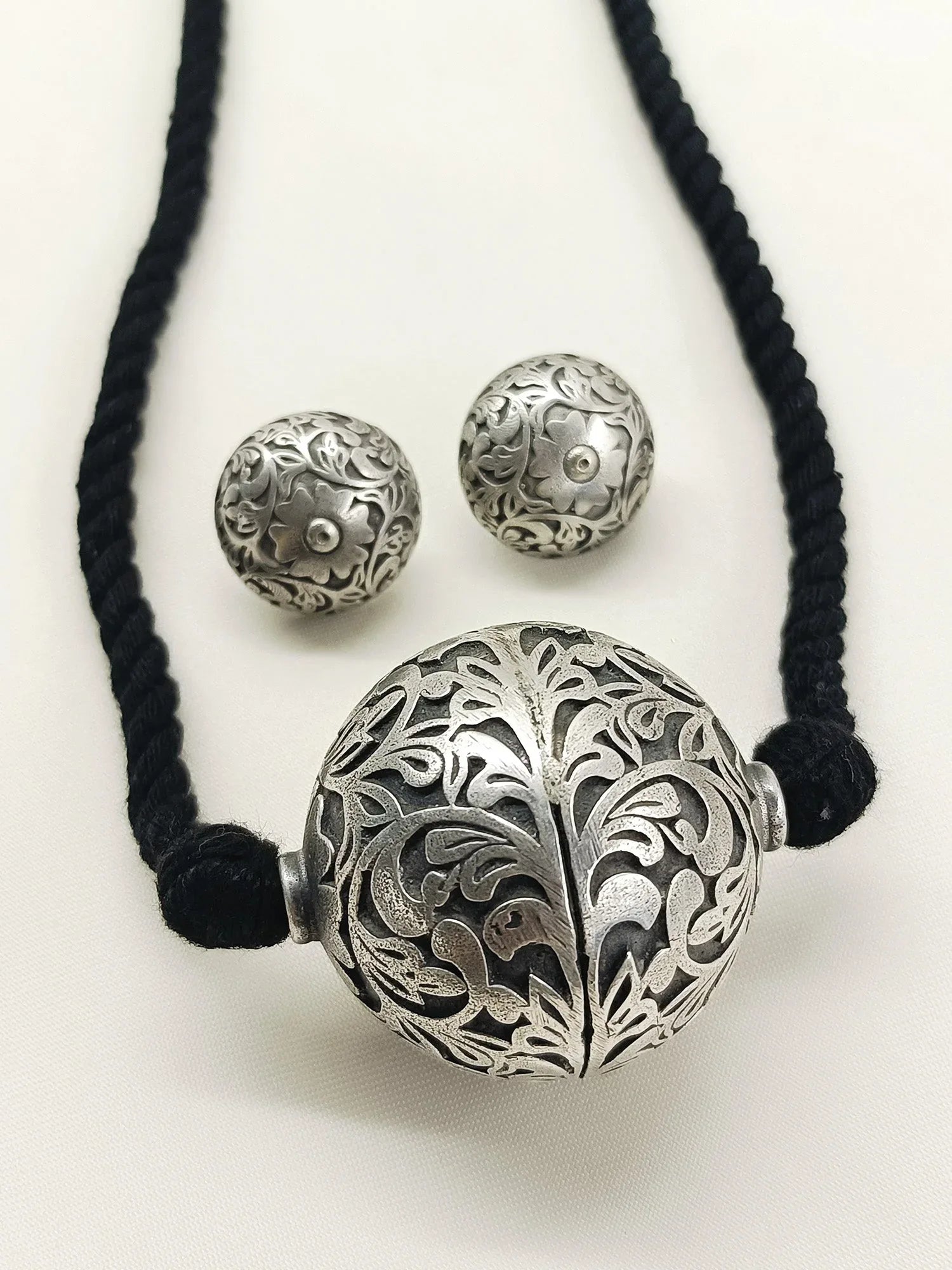 Xavilra Black Men's Pendant Set With Ring