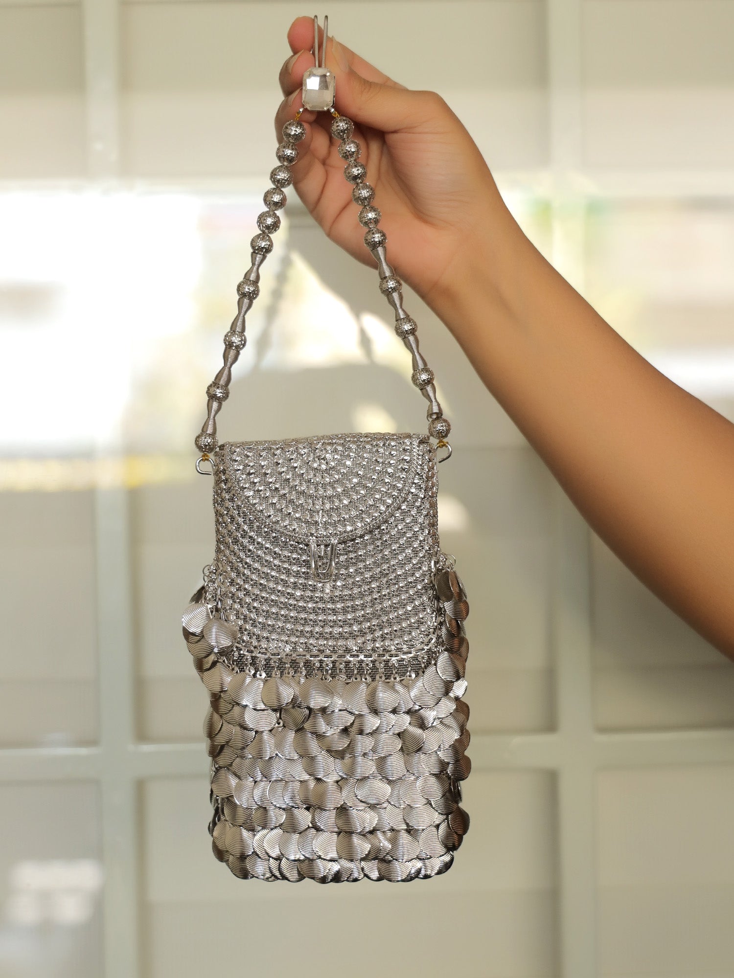 Vanika Silver Mobile Pouch - qivii