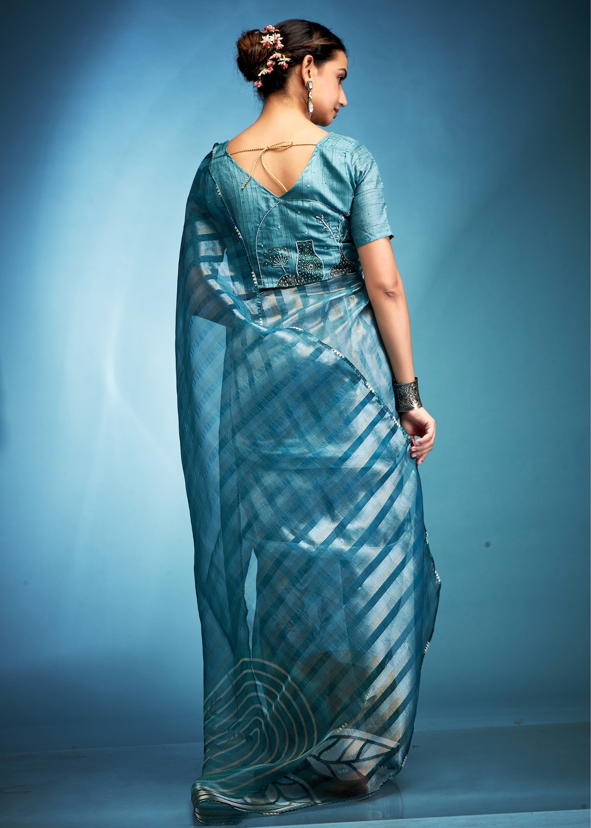Turquoise Blue Tissue Silk Saree With Floral Print - qivii