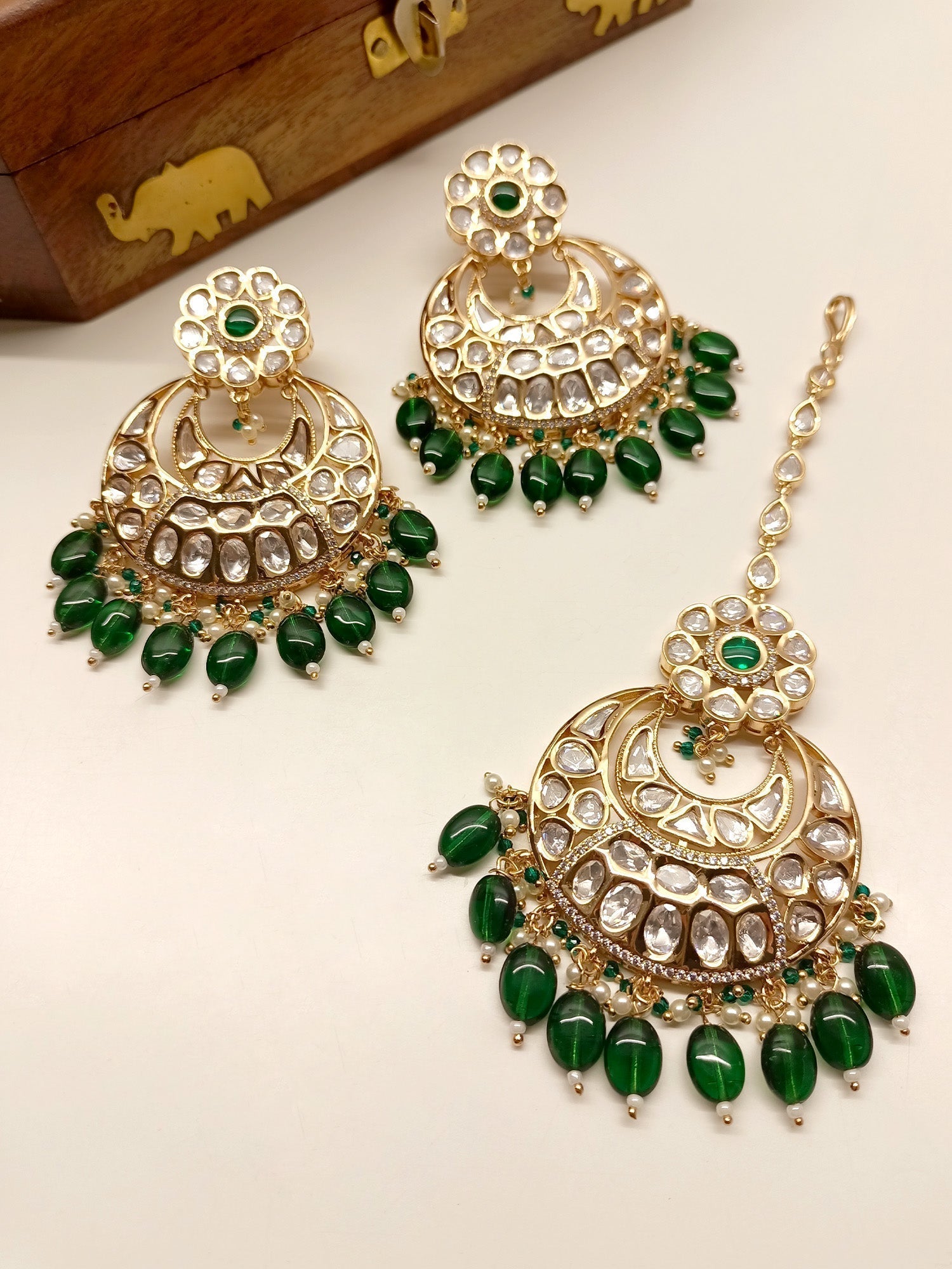 Farisha Green Kundan Earrings With Teeka - qivii