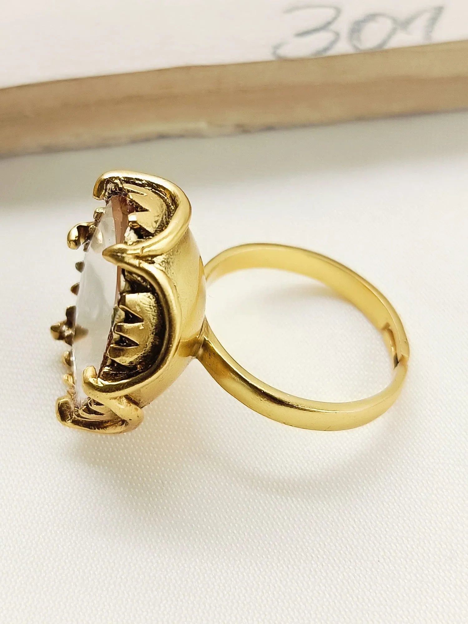 Vinia 92.5 Silver Moissonite Finger Ring