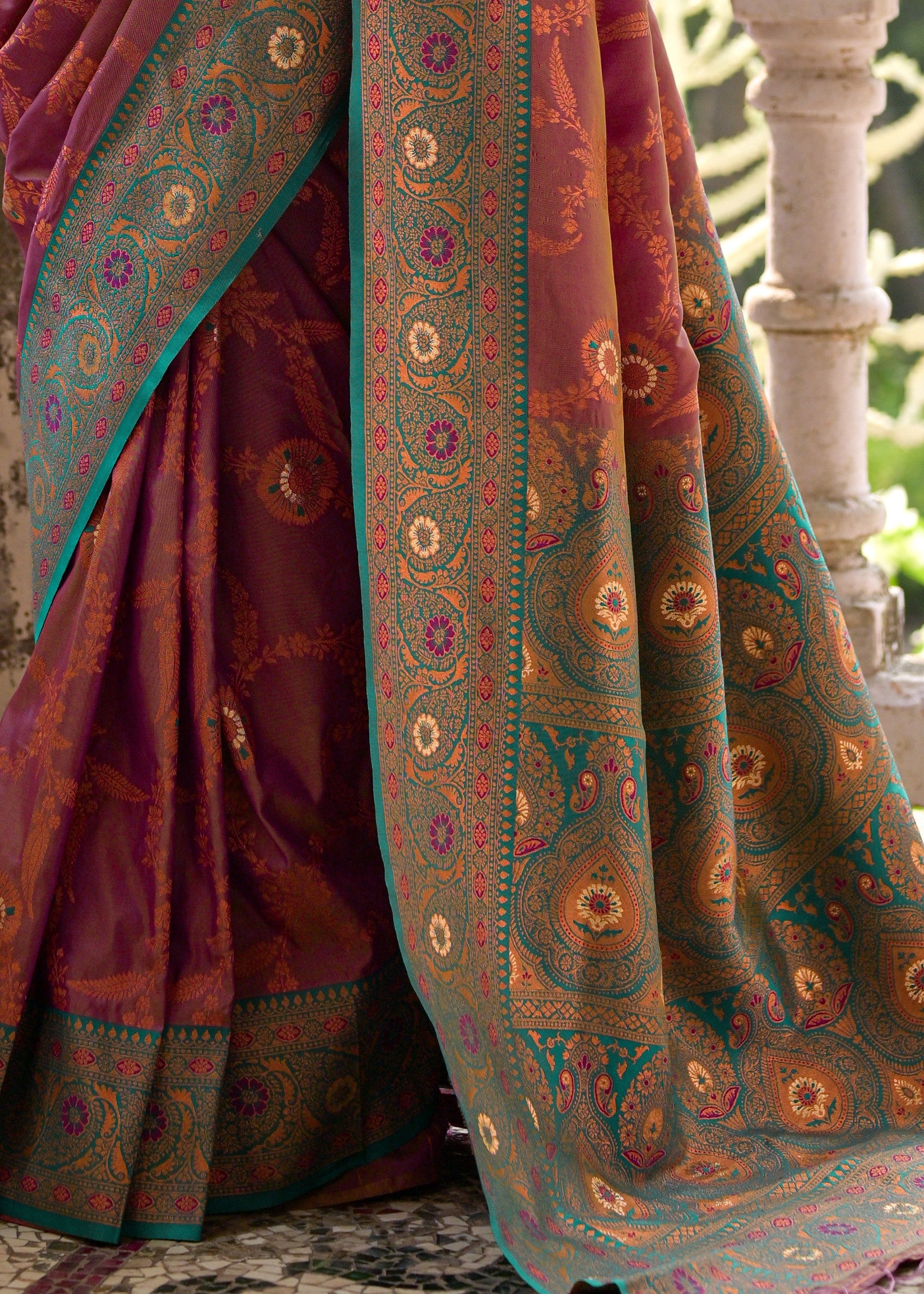Wine Red All Over Flower Printed Zari Woven Banarasi Silk Saree With Contrast Pallu - qivii