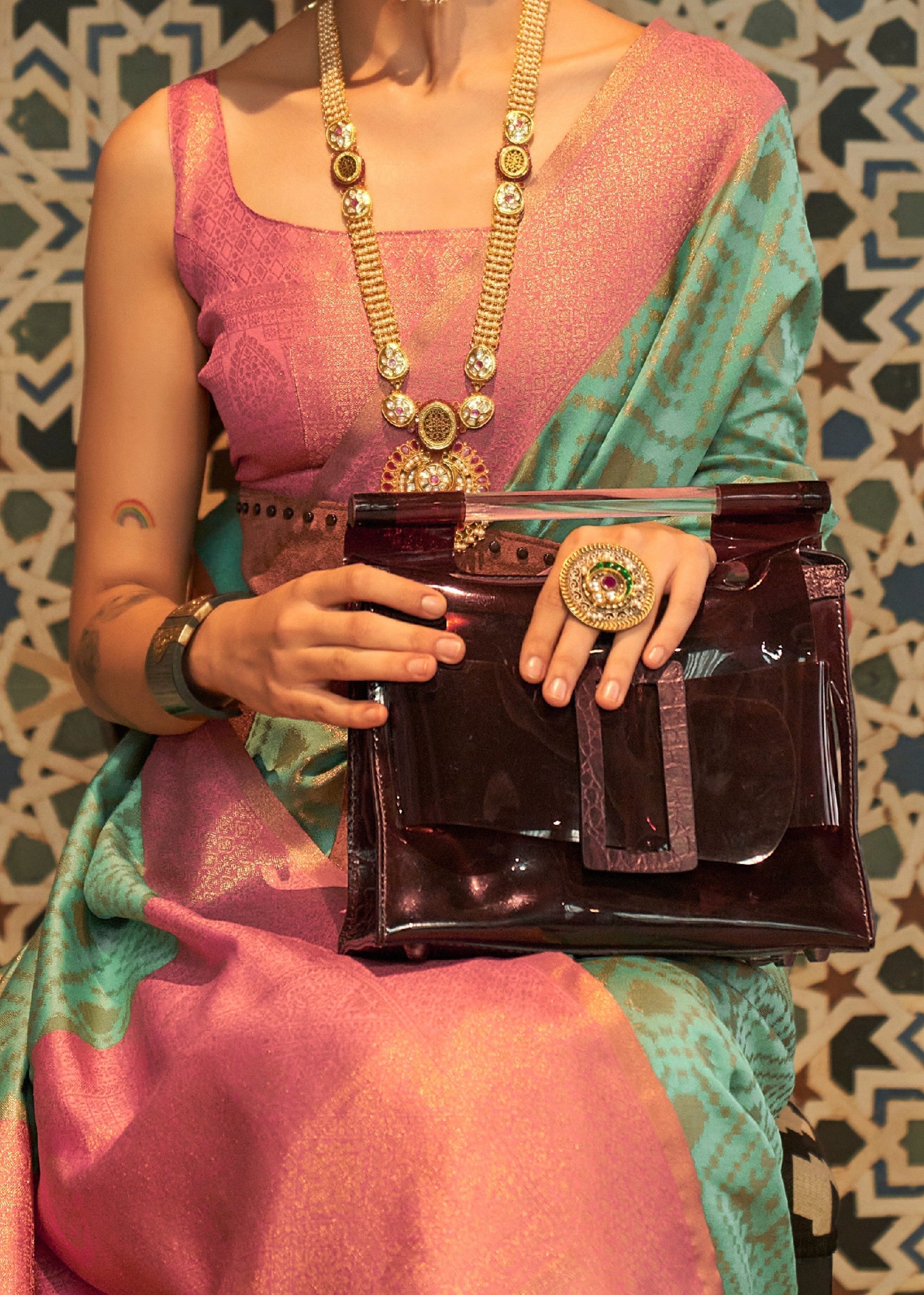 Green and Flamingo Pink Silk Zari Base Chaap Handloom Weaving Saree - qivii