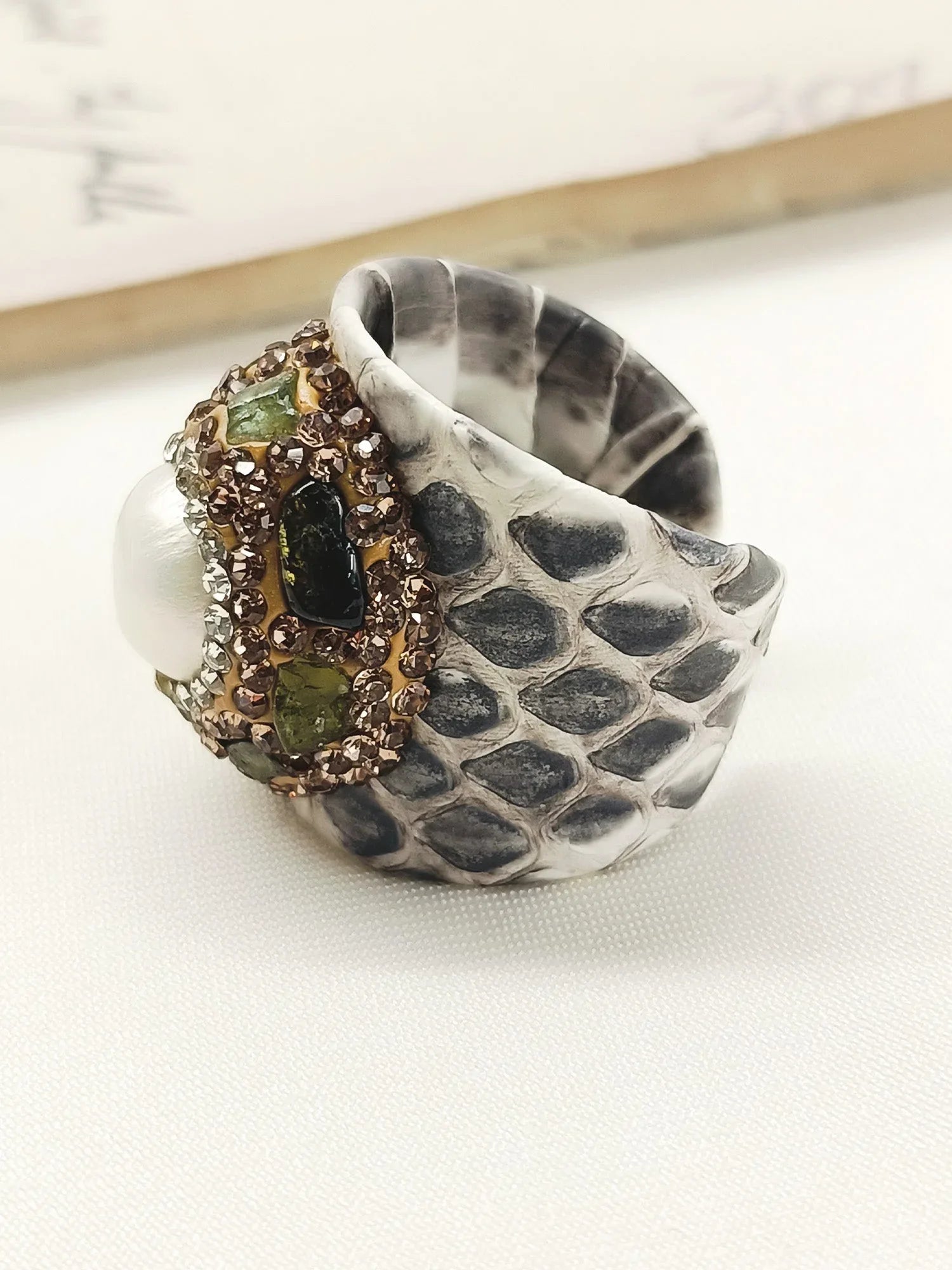 Chitra White Western Finger Ring