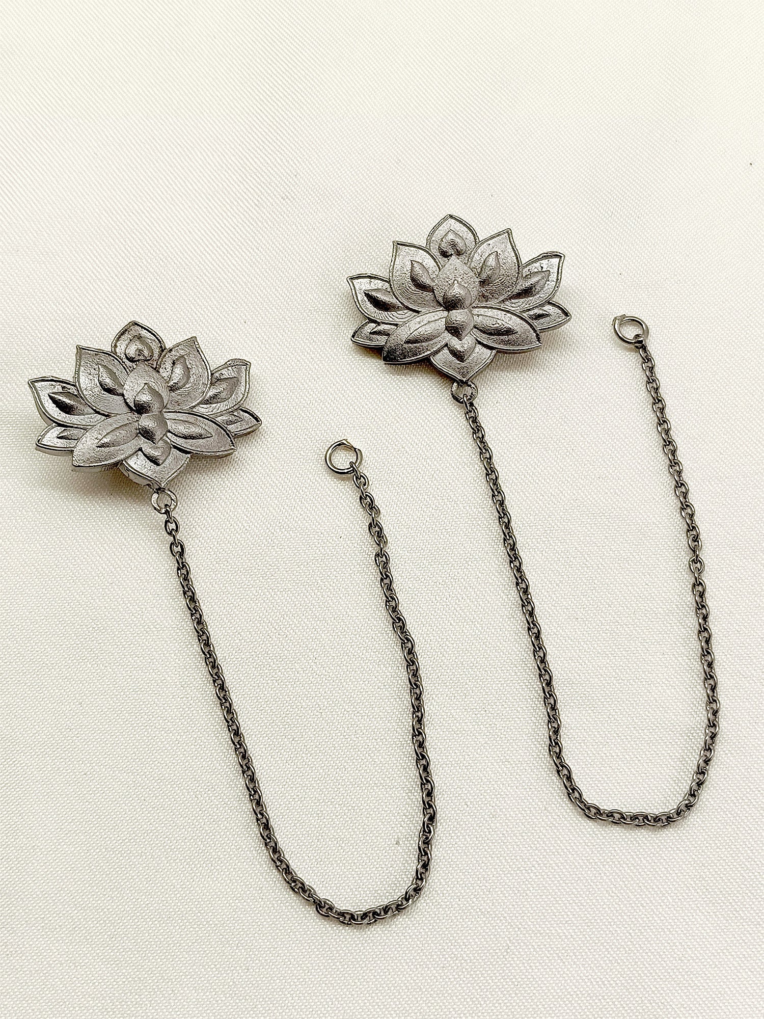 Vyshali Charcoal Boutique Earchain