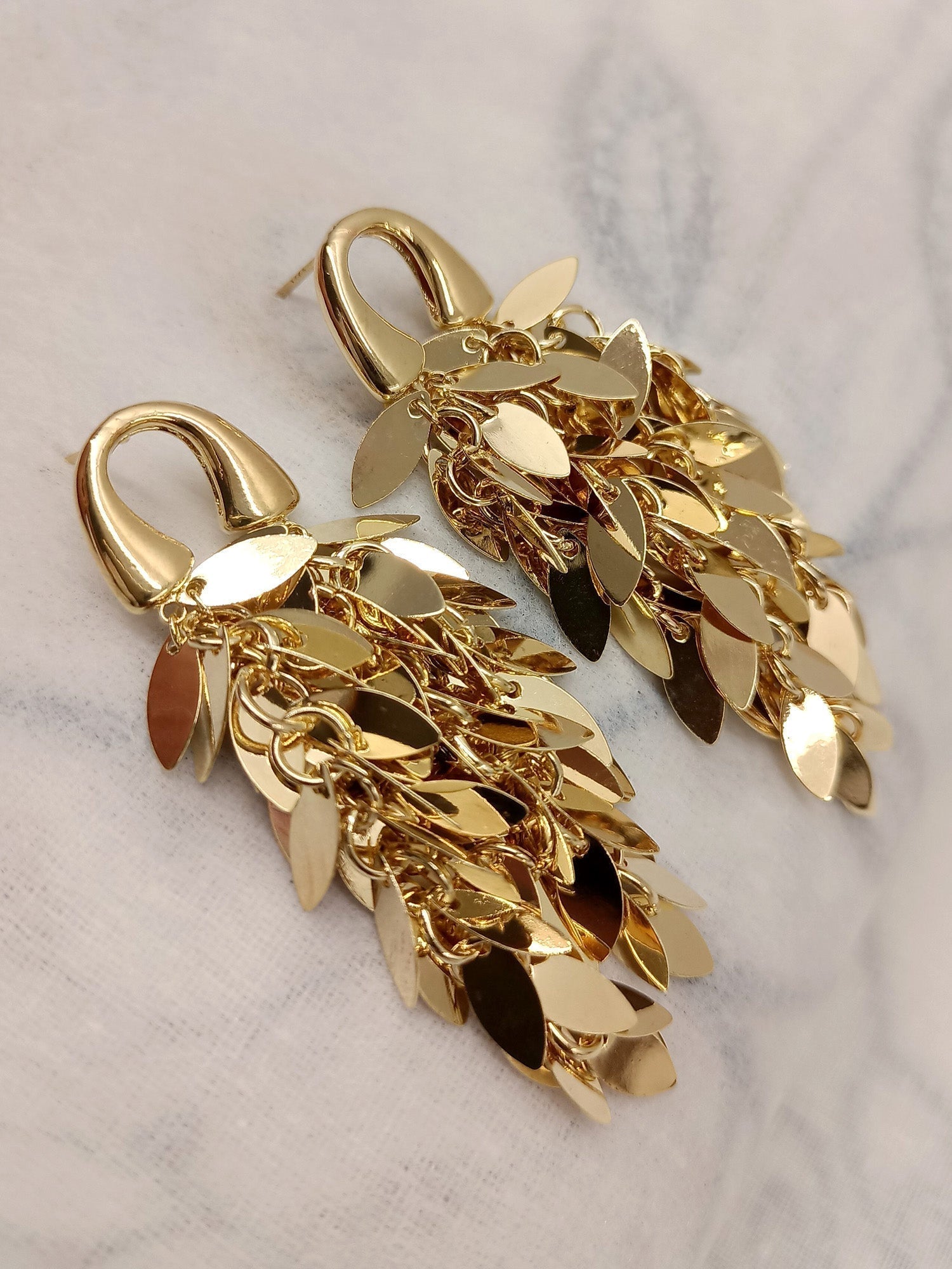 Jaanki Golden Western Earrings - qivii