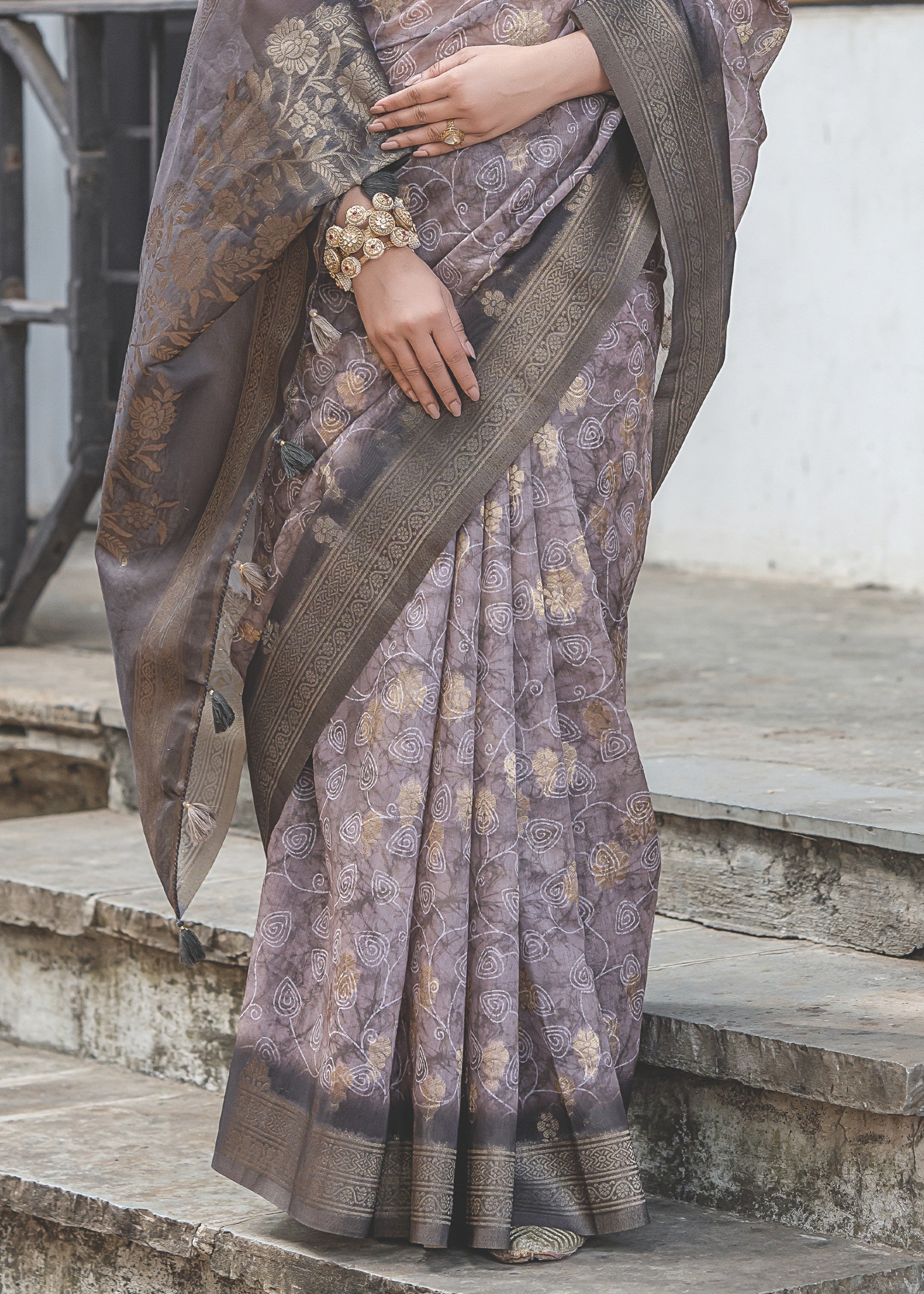 Faded Purple Woven Silk Saree - qivii