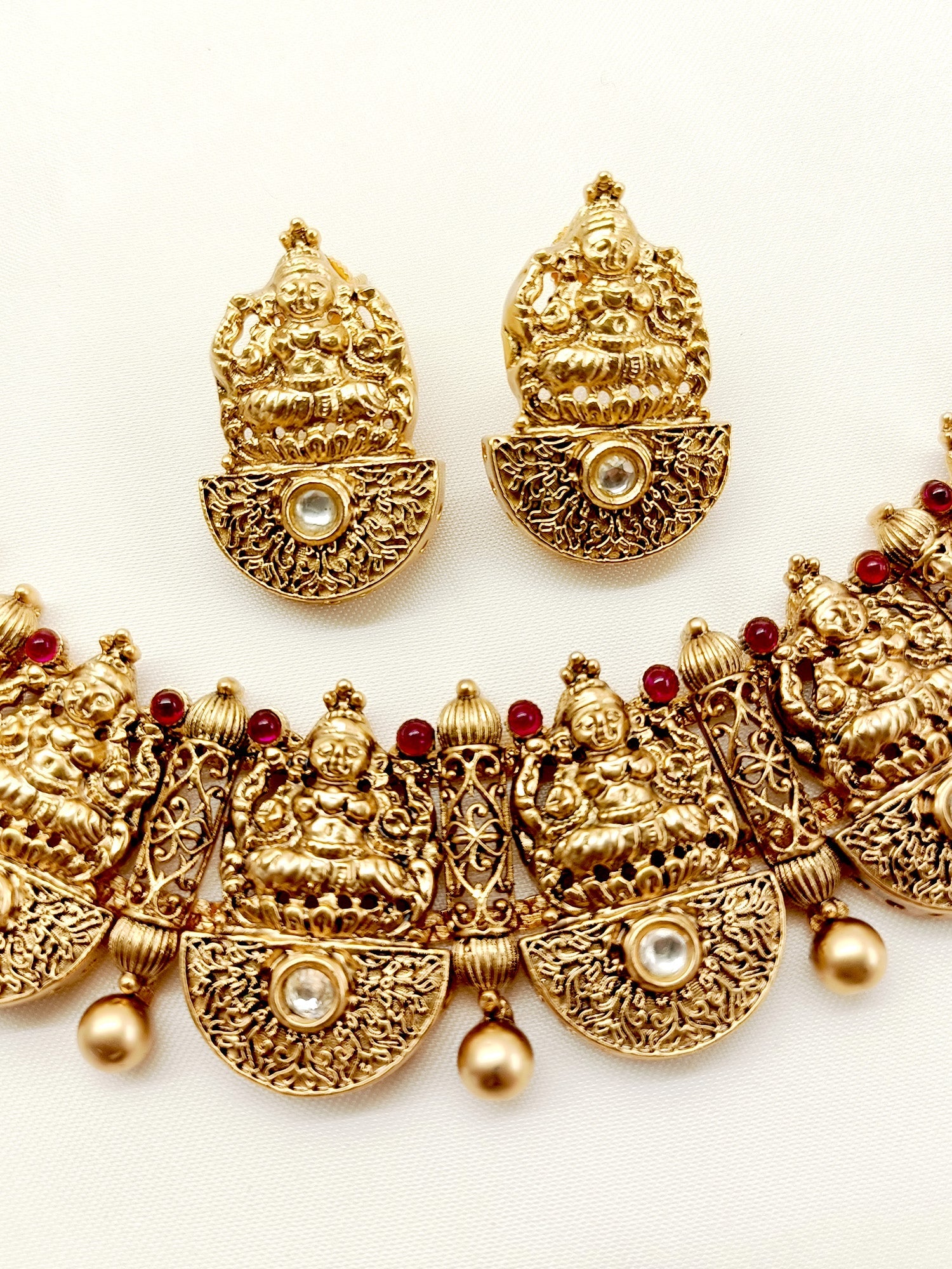 Ghazal Plain Antique Temple Necklace Set - qivii