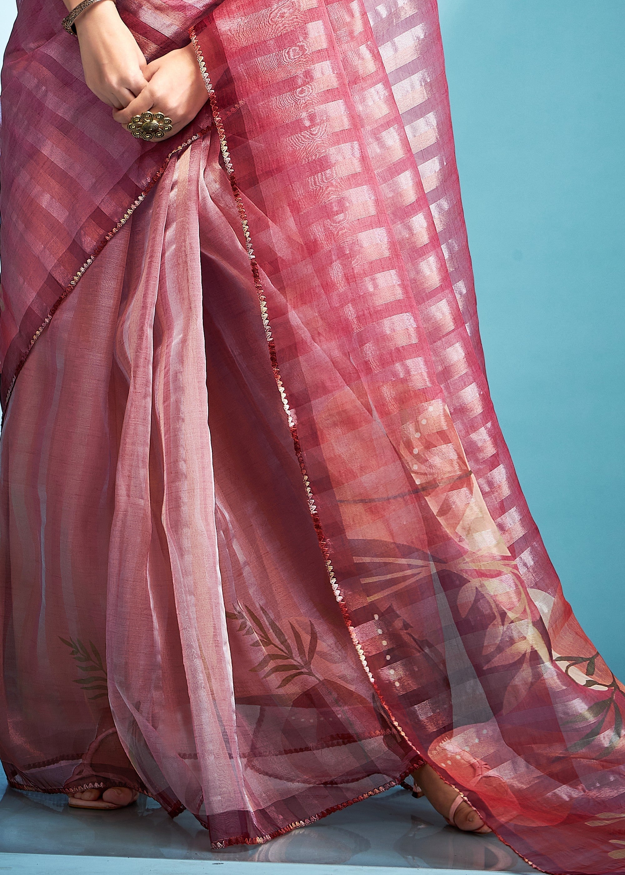 Candy Pink Tissue Silk Saree With Floral Print - qivii