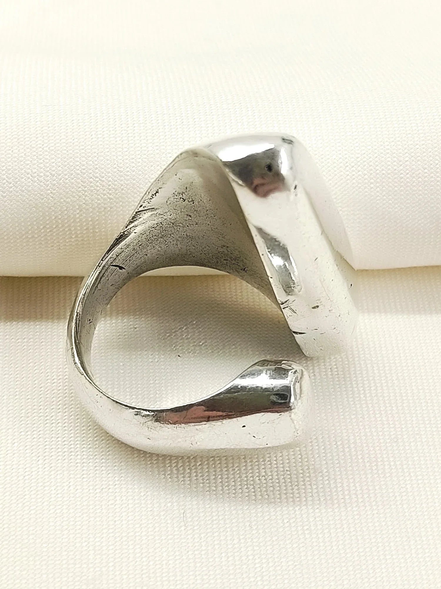 Sudha Silver Western Finger Ring