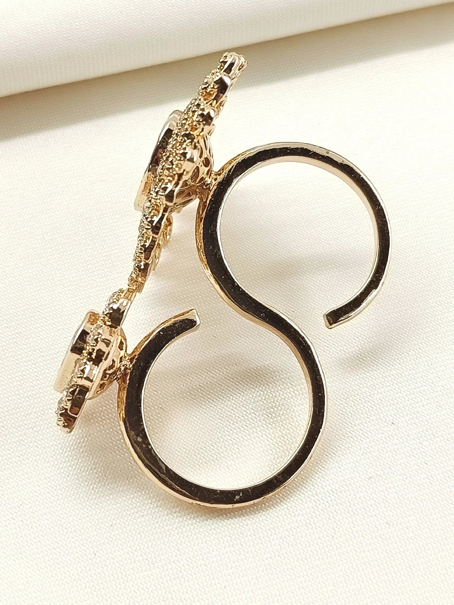 Sandhya White Kundan Finger Ring
