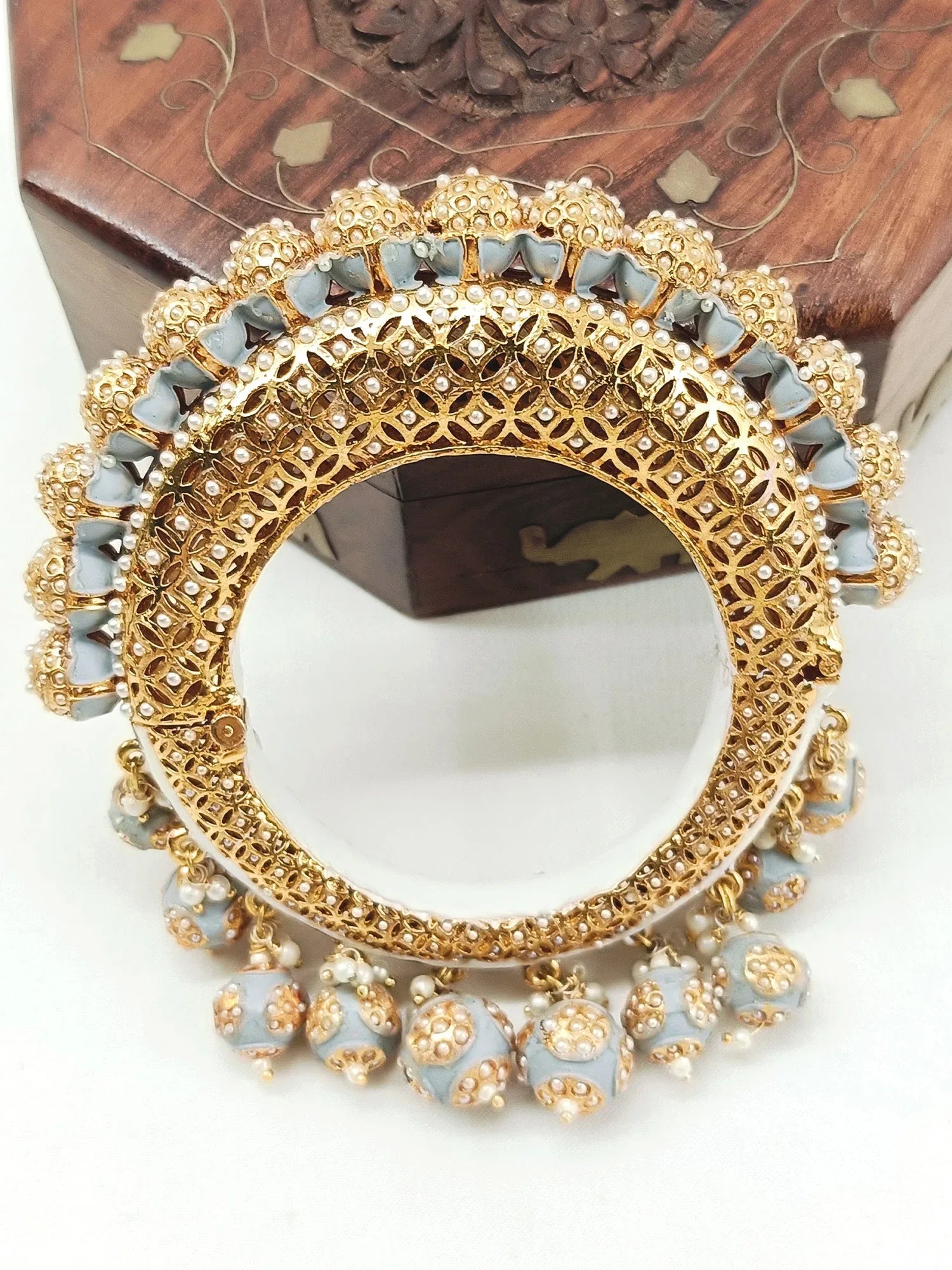 Jyotsana Grey Antique Kada