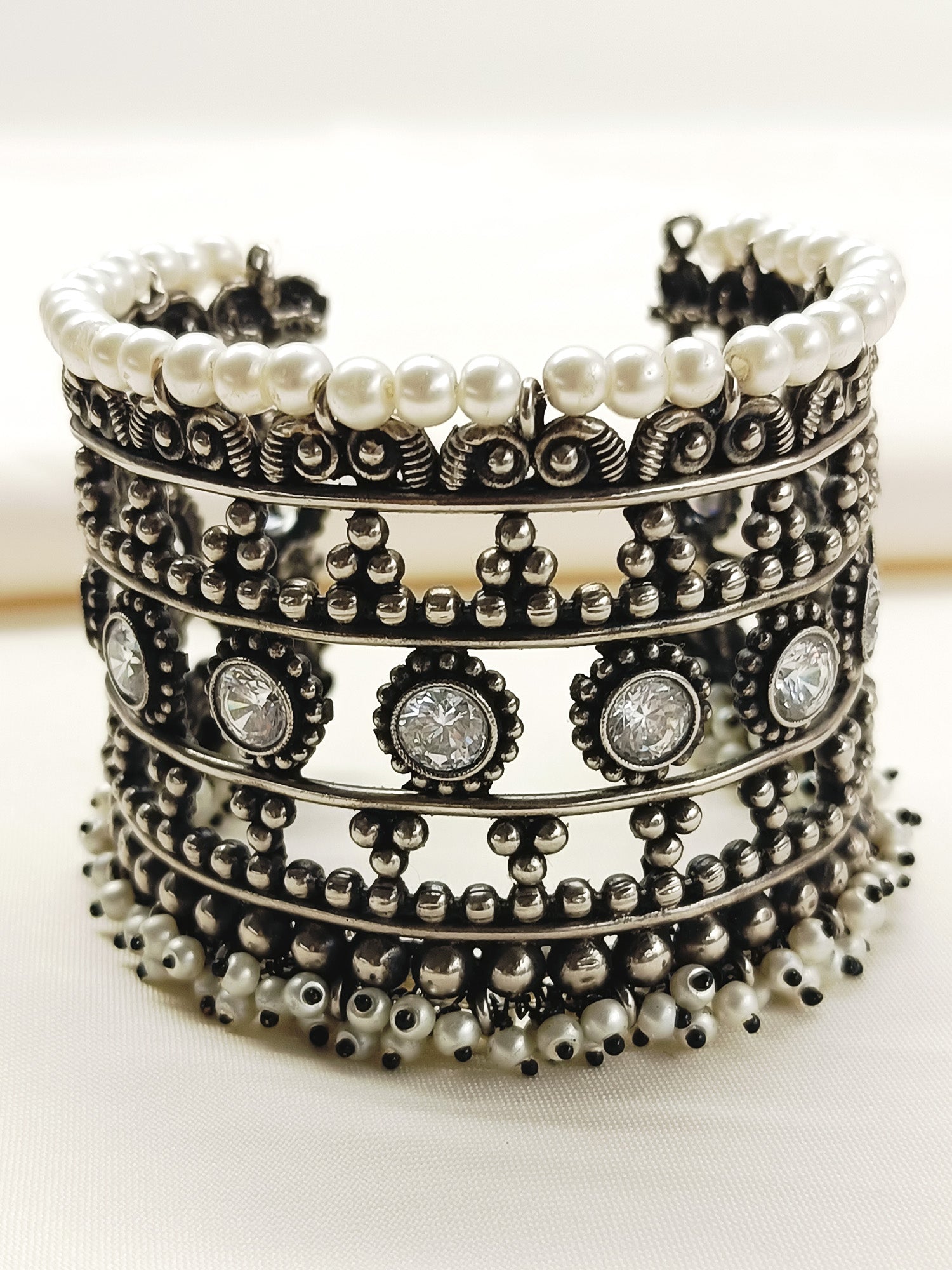 Fenja White Oxidized Bracelet