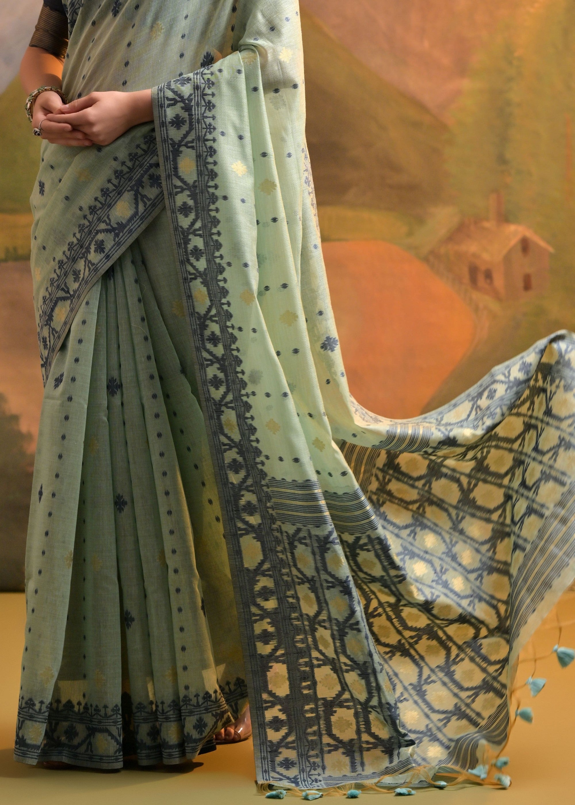 Ocean Green Thread Woven Cotton Saree With All Over Butti - qivii